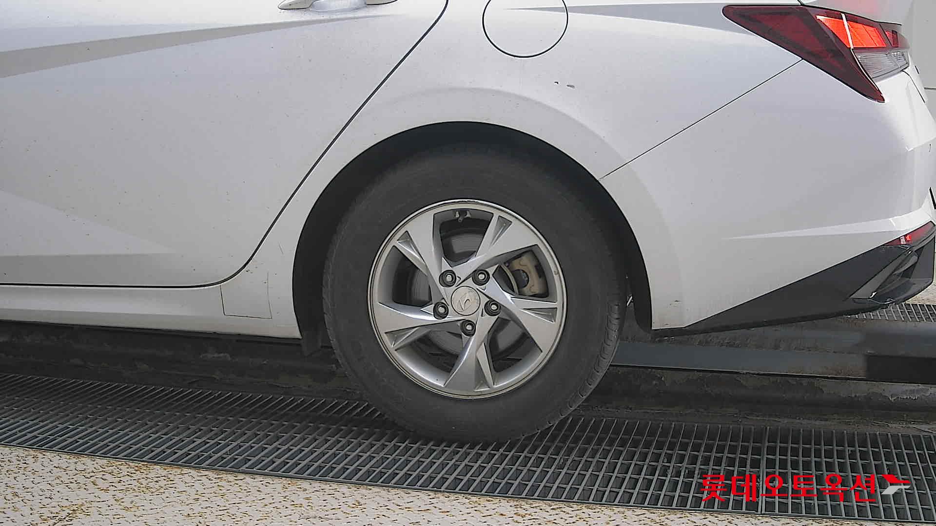 Hyundai Avante id 3436614 из Кореи 22