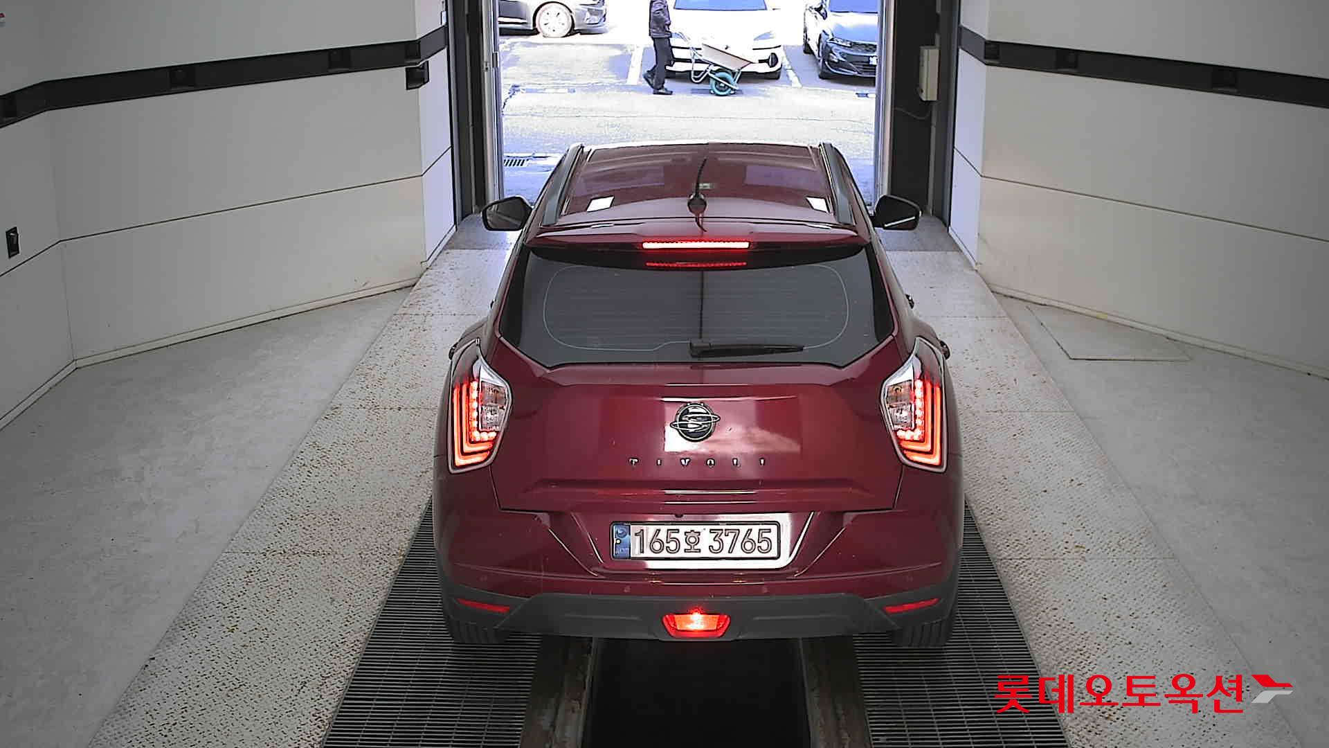 SsangYong Tivoli 2022 Cherry Red из Кореи, фото 5