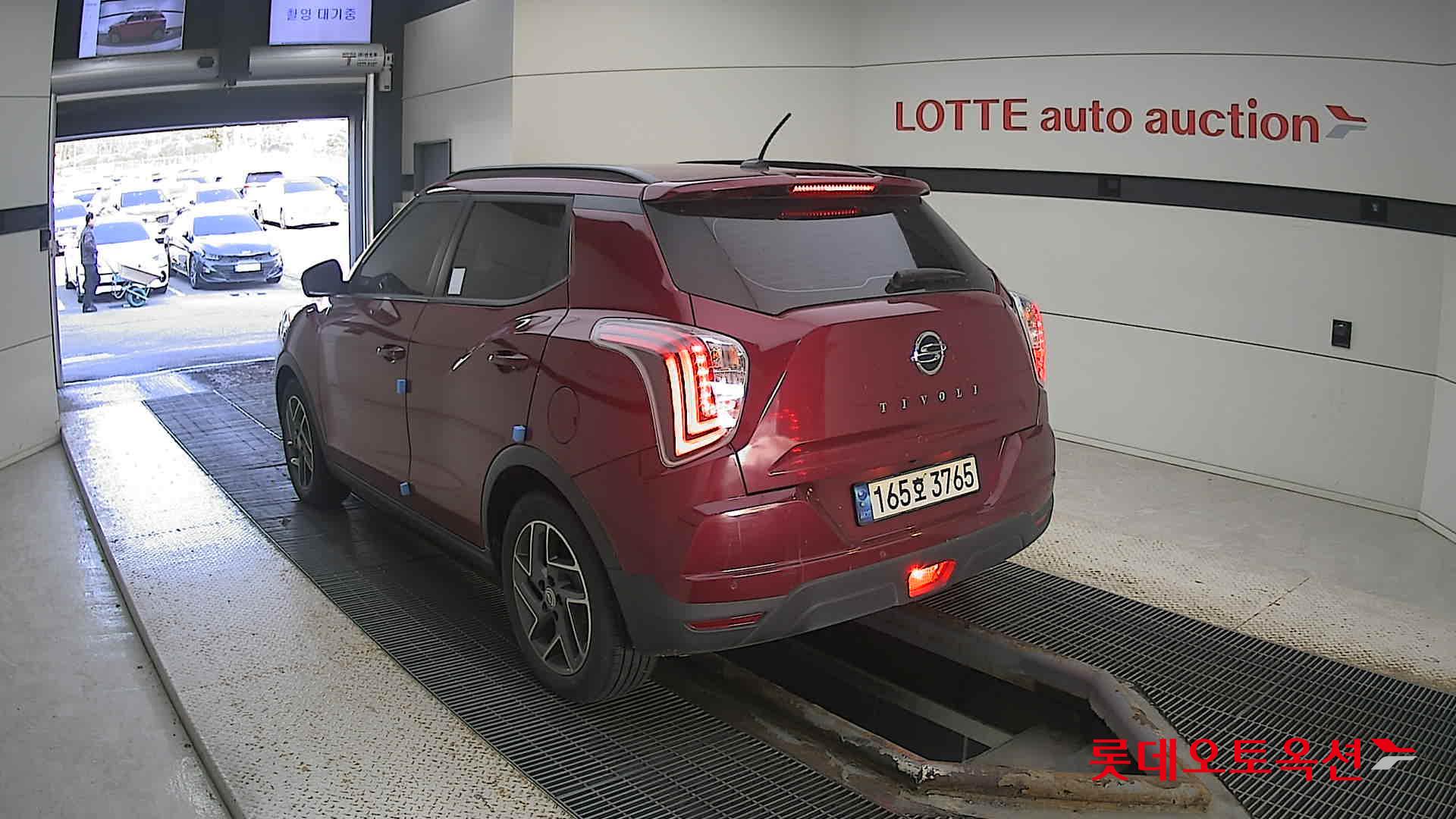SsangYong Tivoli 2022 Cherry Red из Кореи, фото 6
