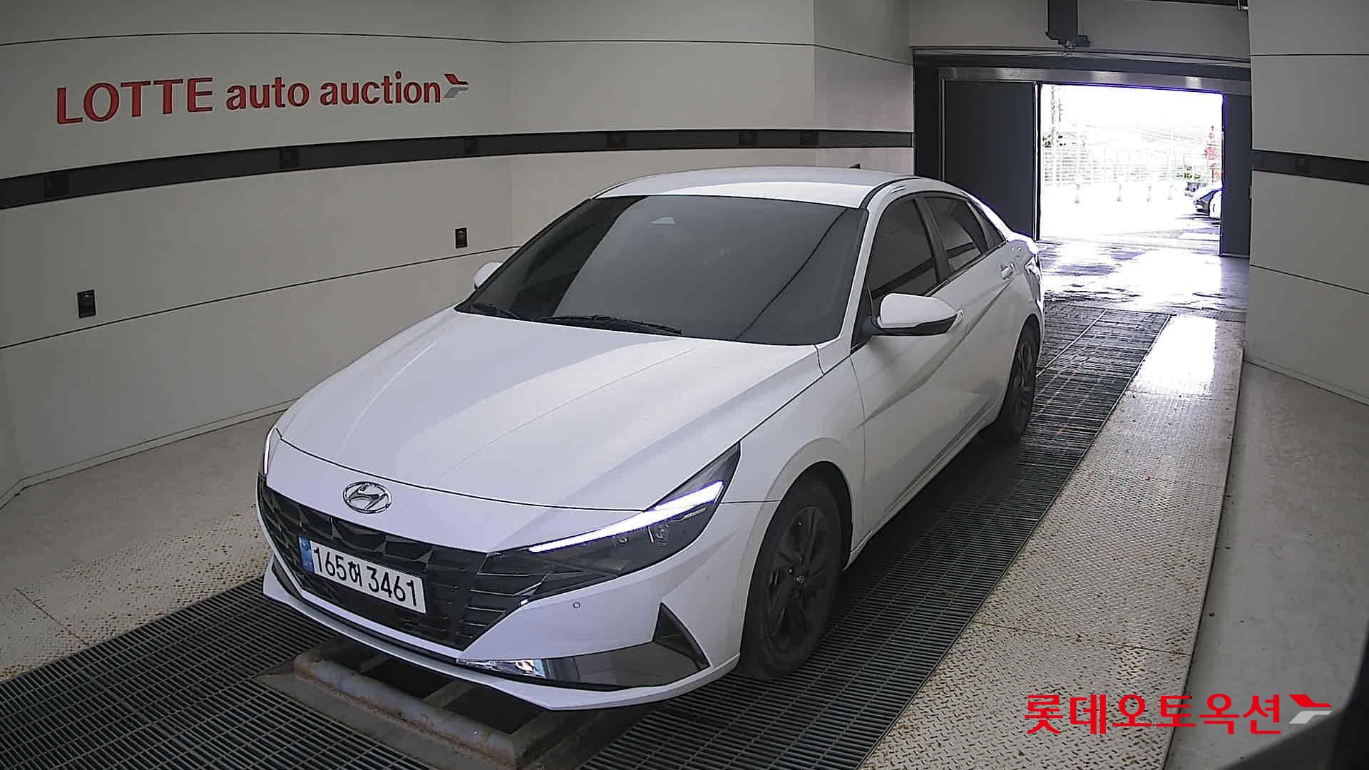 Hyundai Avante 2022 Polar White из Кореи