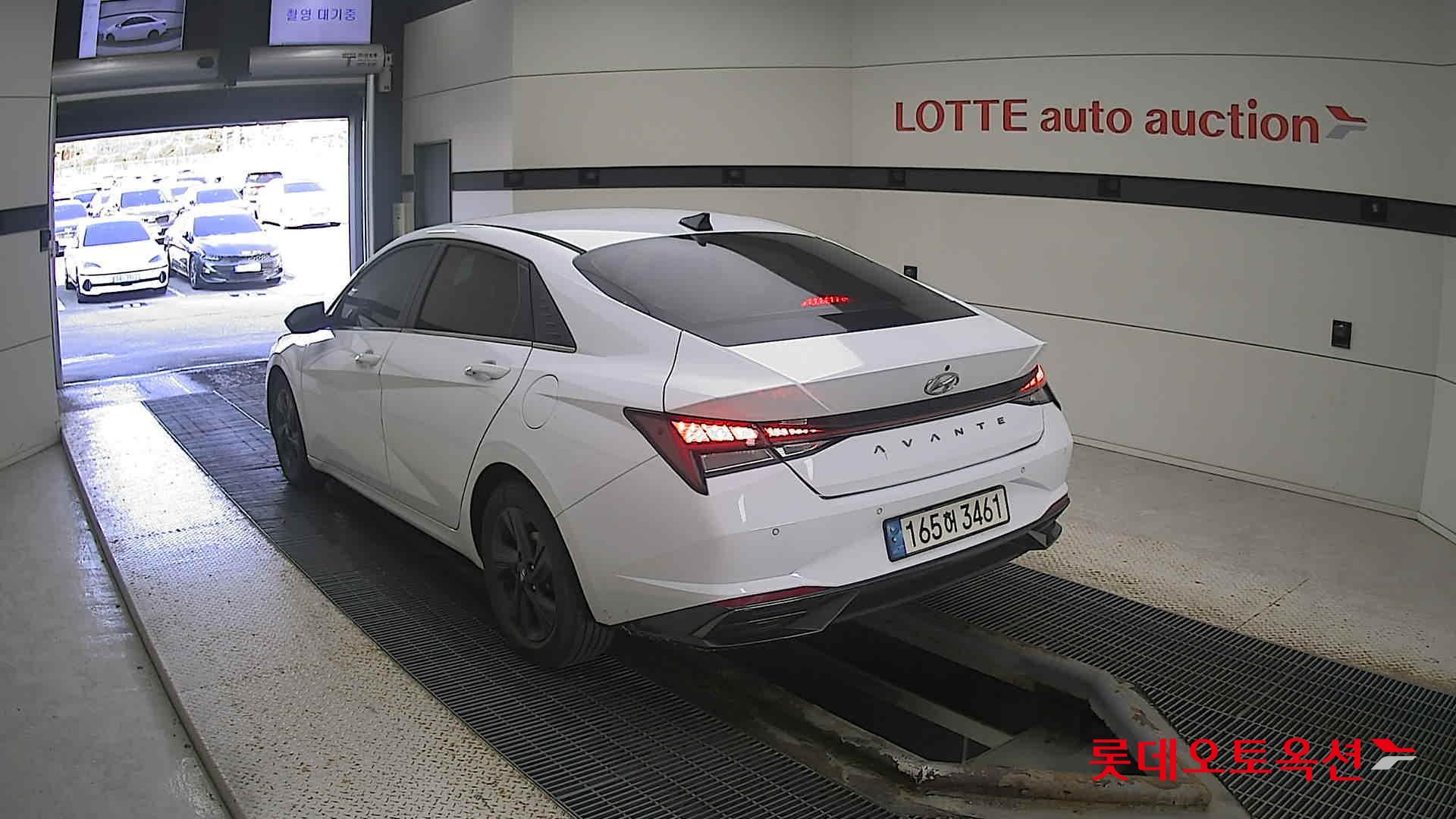 Hyundai Avante 2022 Polar White из Кореи, фото 6