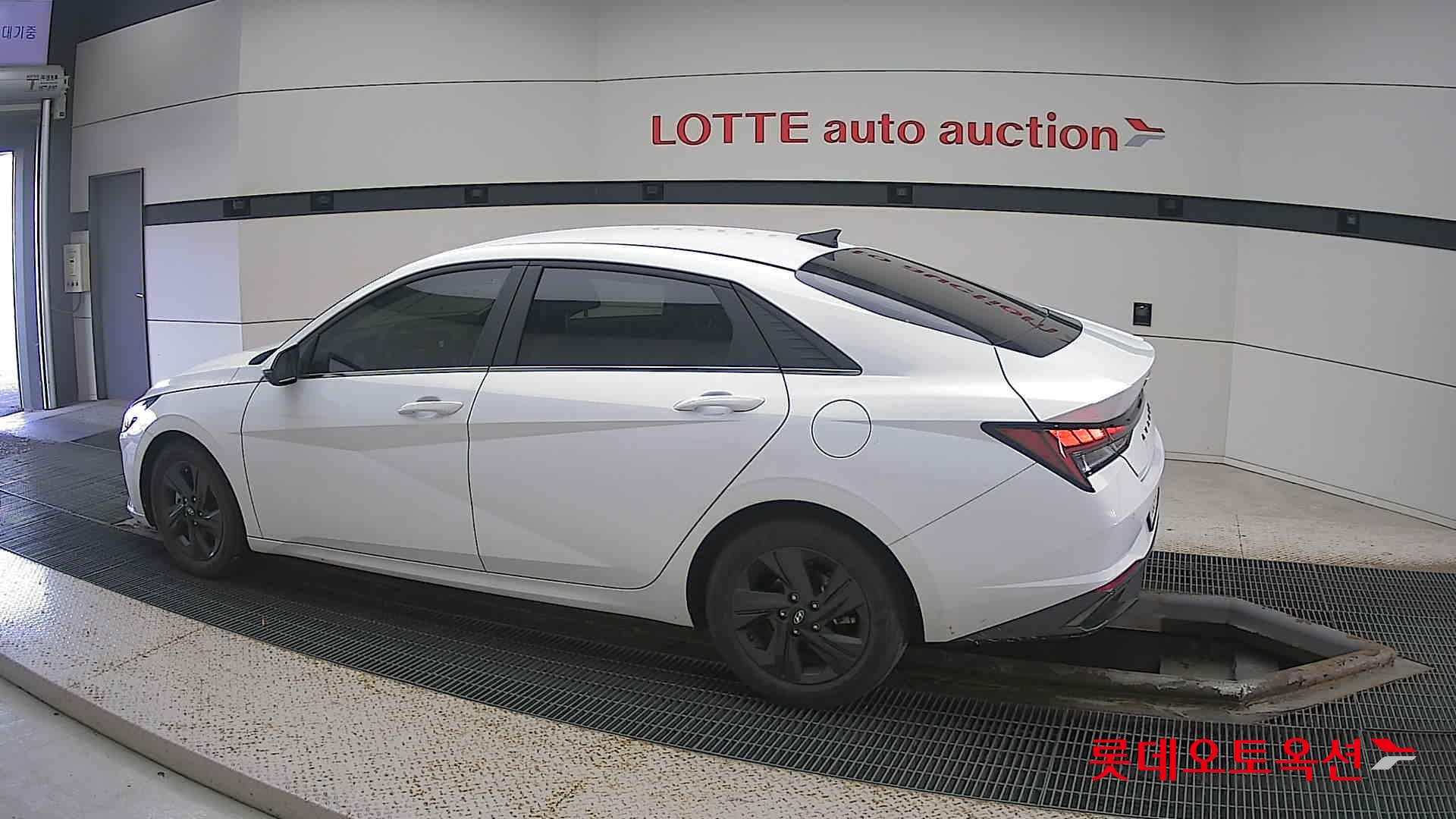 Hyundai Avante id 3436623 из Кореи 11