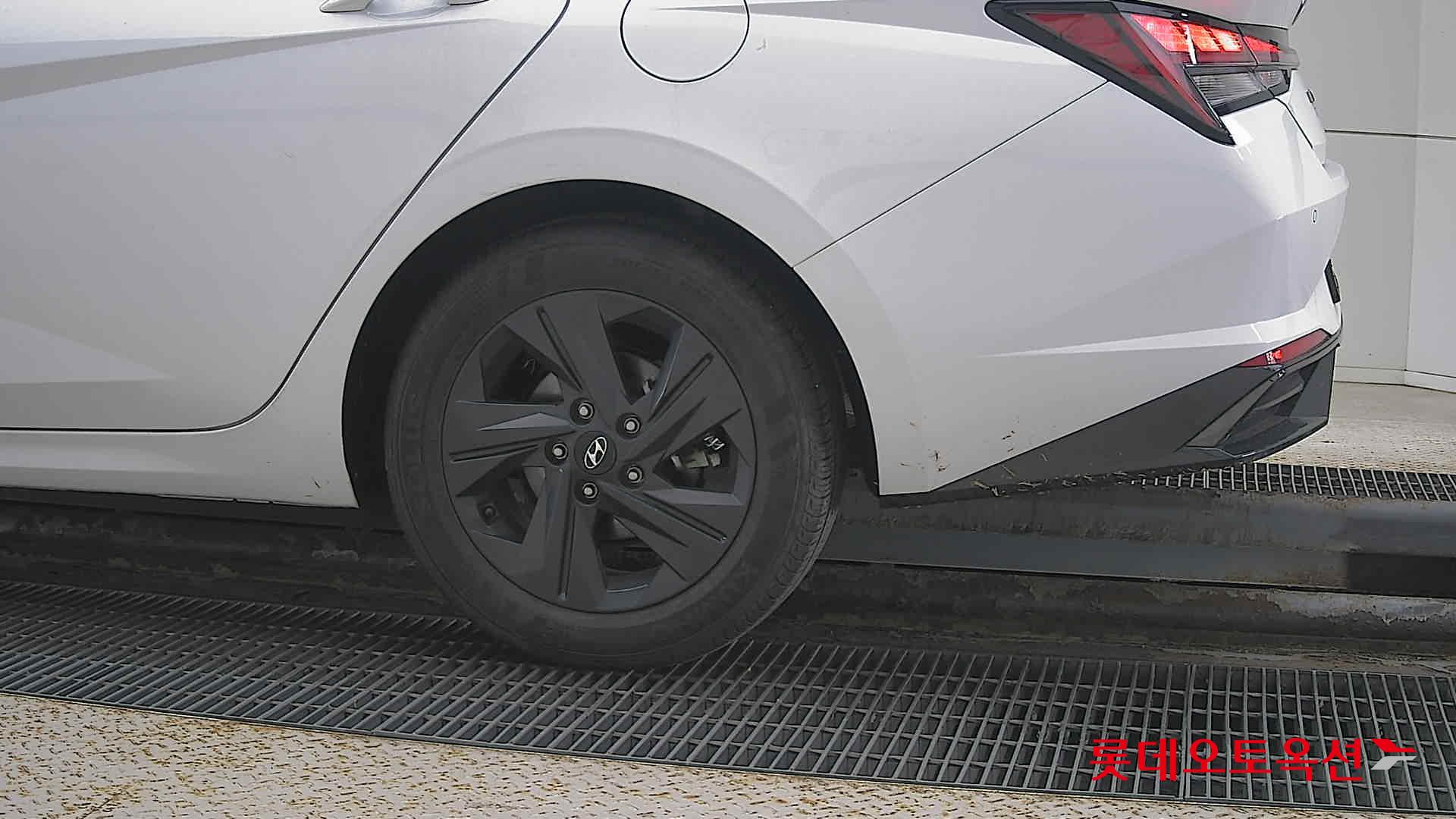 Hyundai Avante id 3436623 из Кореи 22