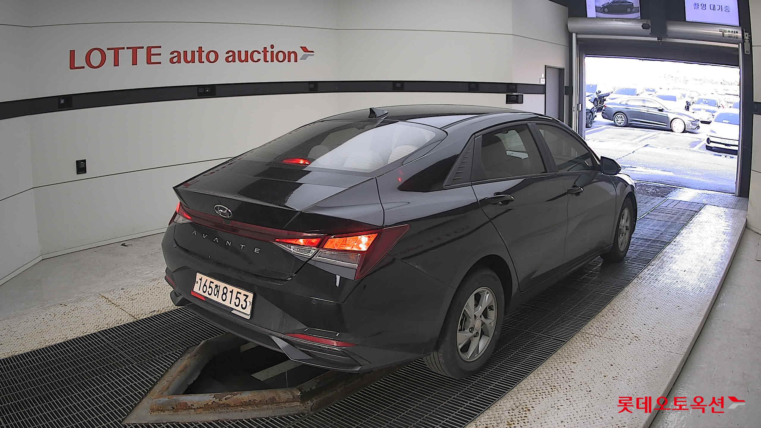 Hyundai Avante 2022 Phantom Black Pearl из Кореи, фото 4