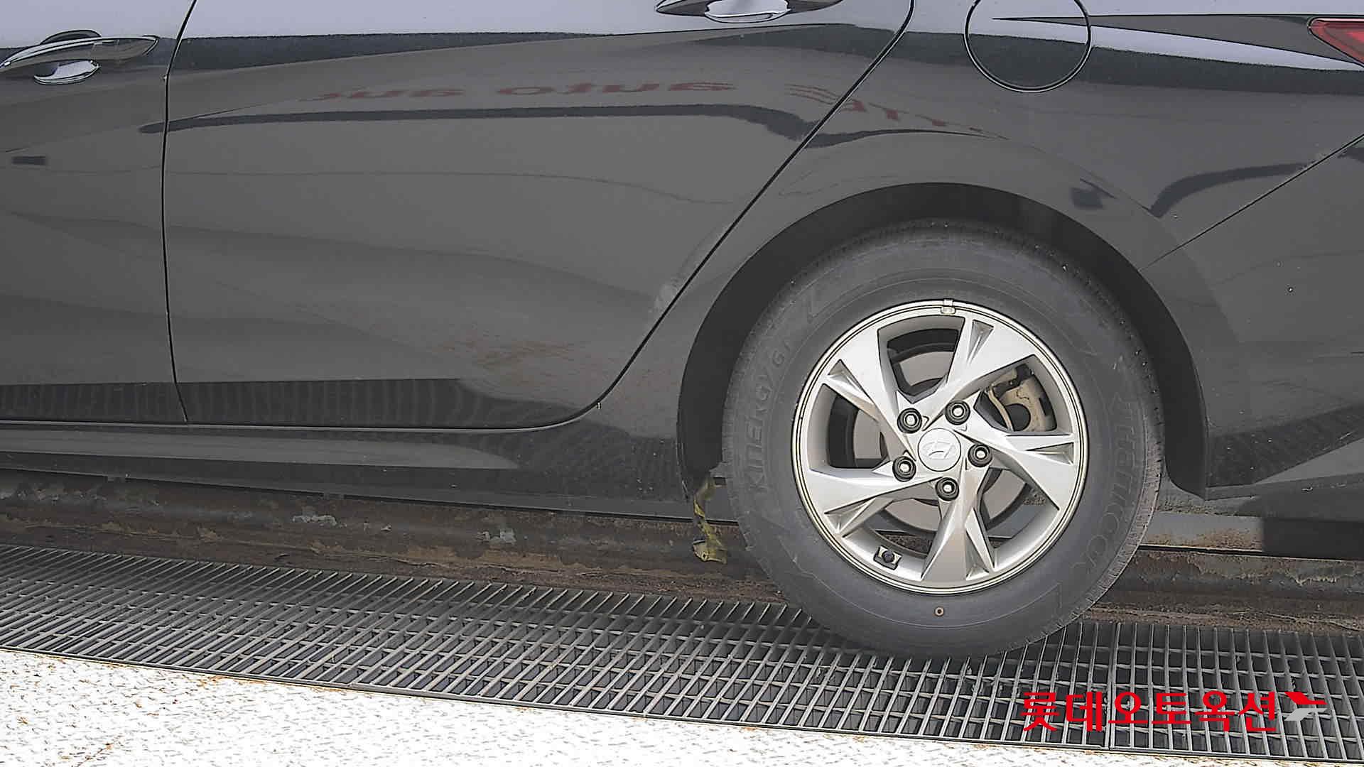 Hyundai Avante id 3436594 из Кореи 22