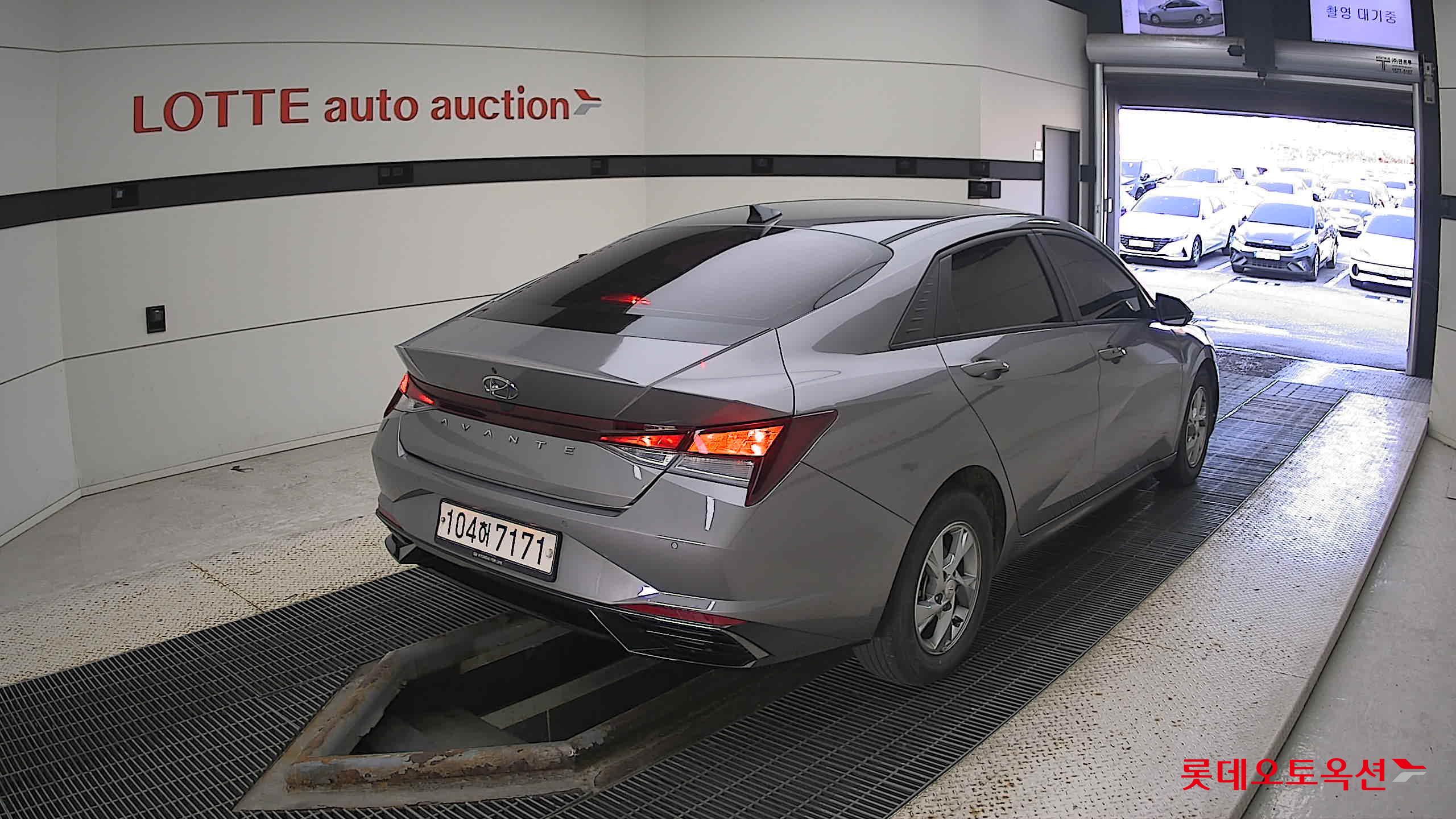 Hyundai Avante 2021 Fluid Metal из Кореи, фото 4