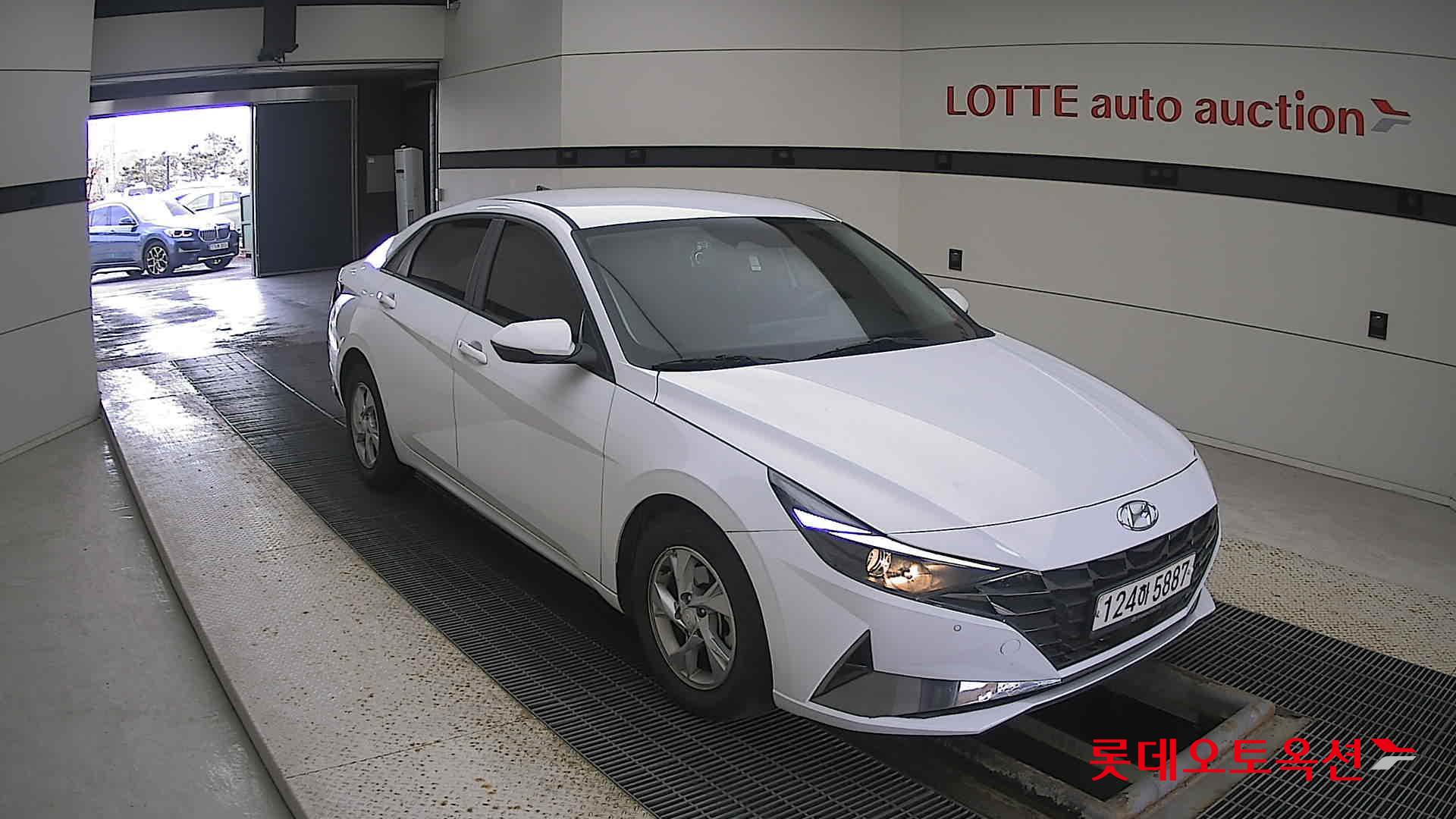 Hyundai Avante 2021 Polar White из Кореи, фото 2