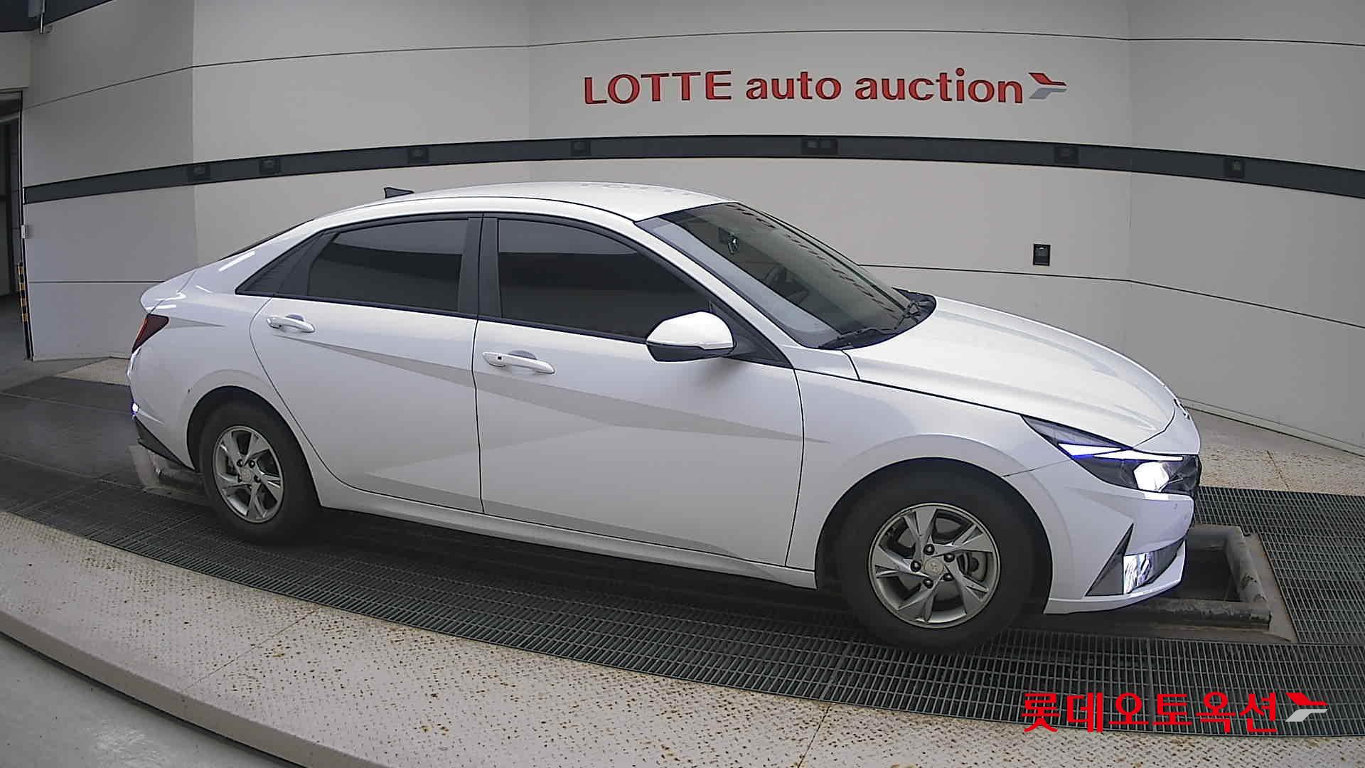 Hyundai Avante id 3441747 из Кореи 17