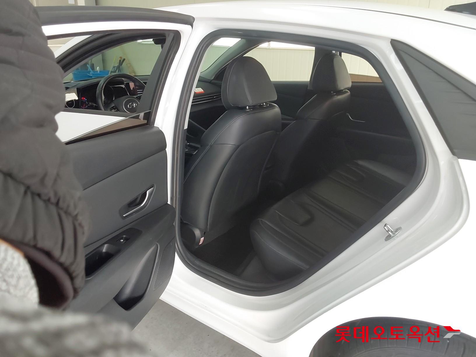 Hyundai Avante id 3441747 из Кореи 36