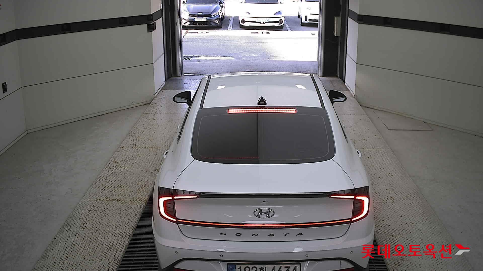 Hyundai Sonata Hybrid 2023 Serenity White Pearl (Optional addition) из Кореи, фото 5