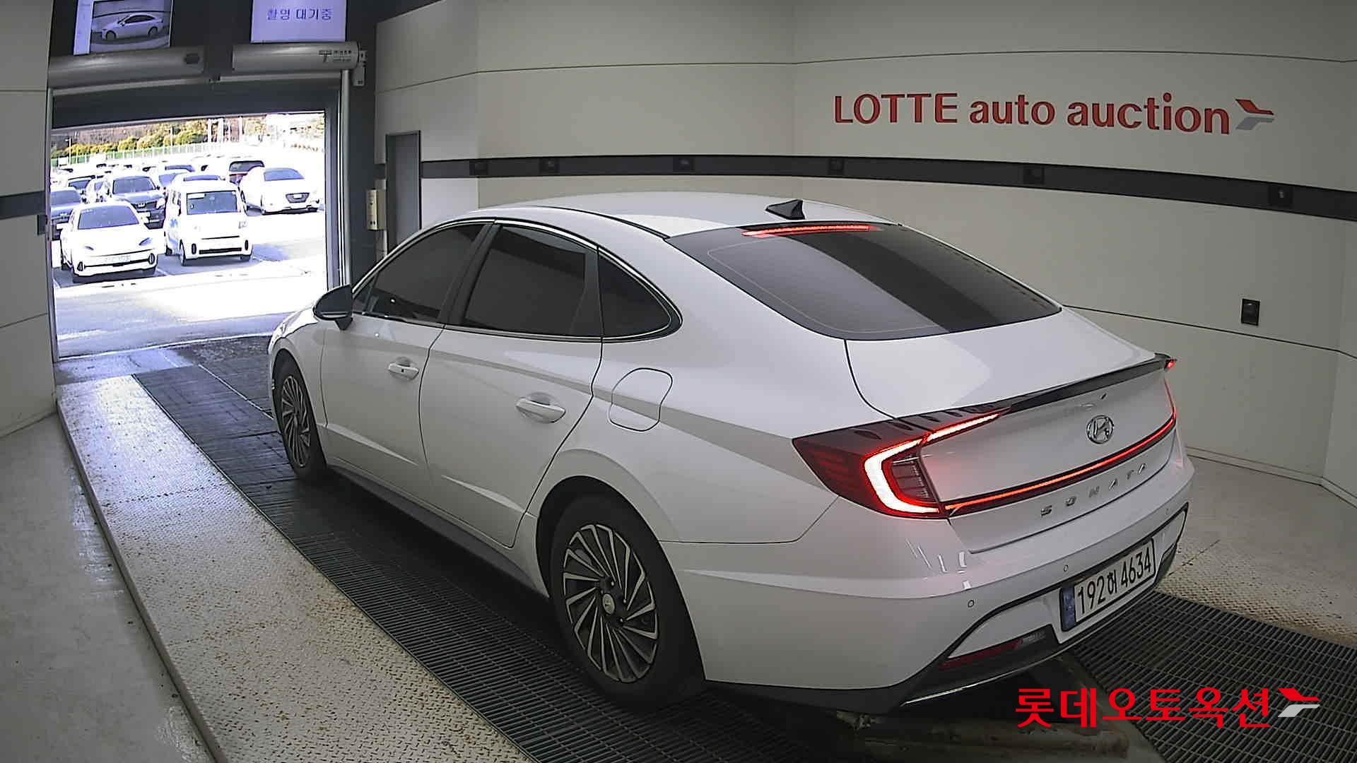 Hyundai Sonata Hybrid 2023 Serenity White Pearl (Optional addition) из Кореи, фото 6