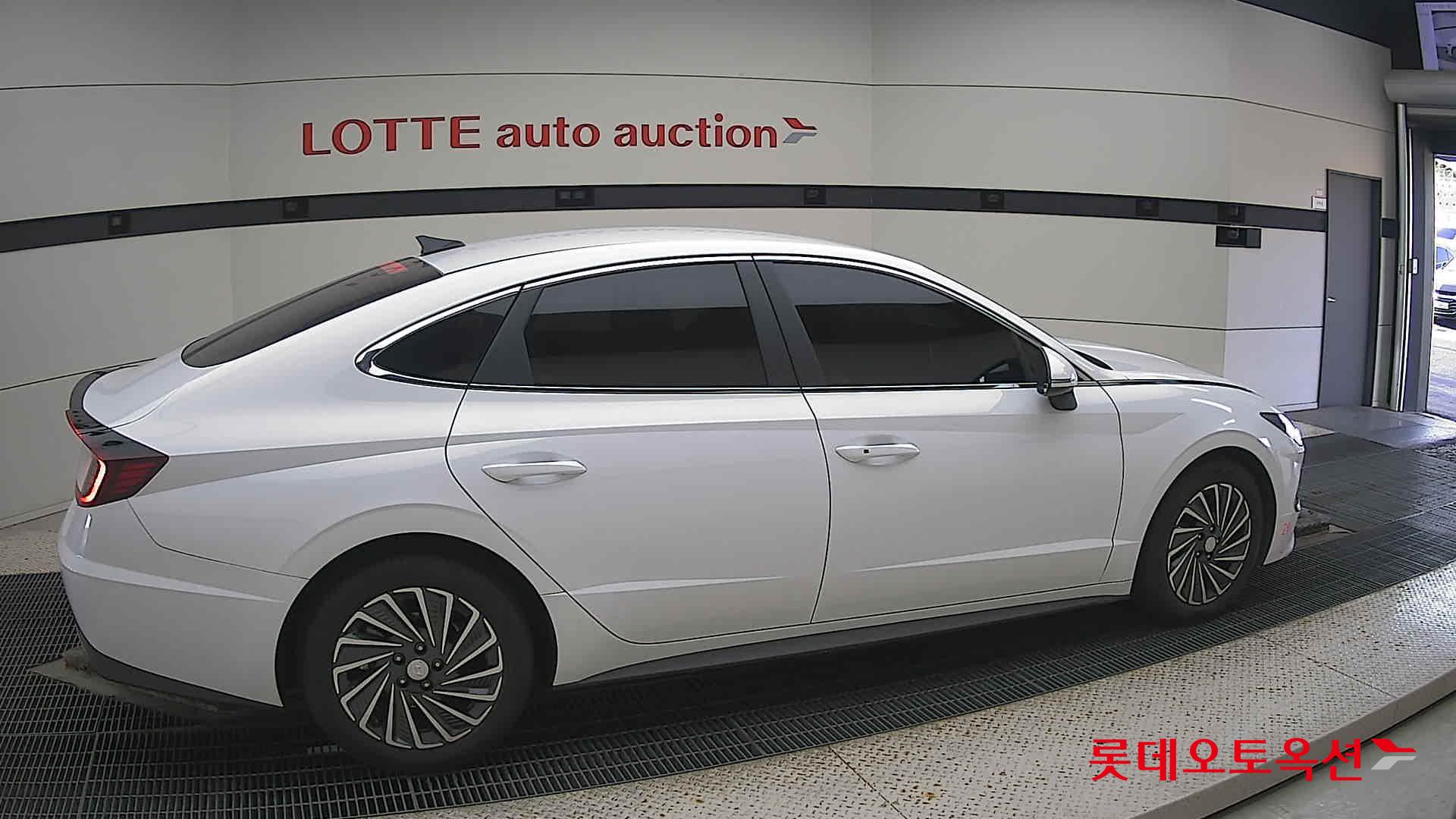 Hyundai Sonata Hybrid id 3436573 из Кореи 18