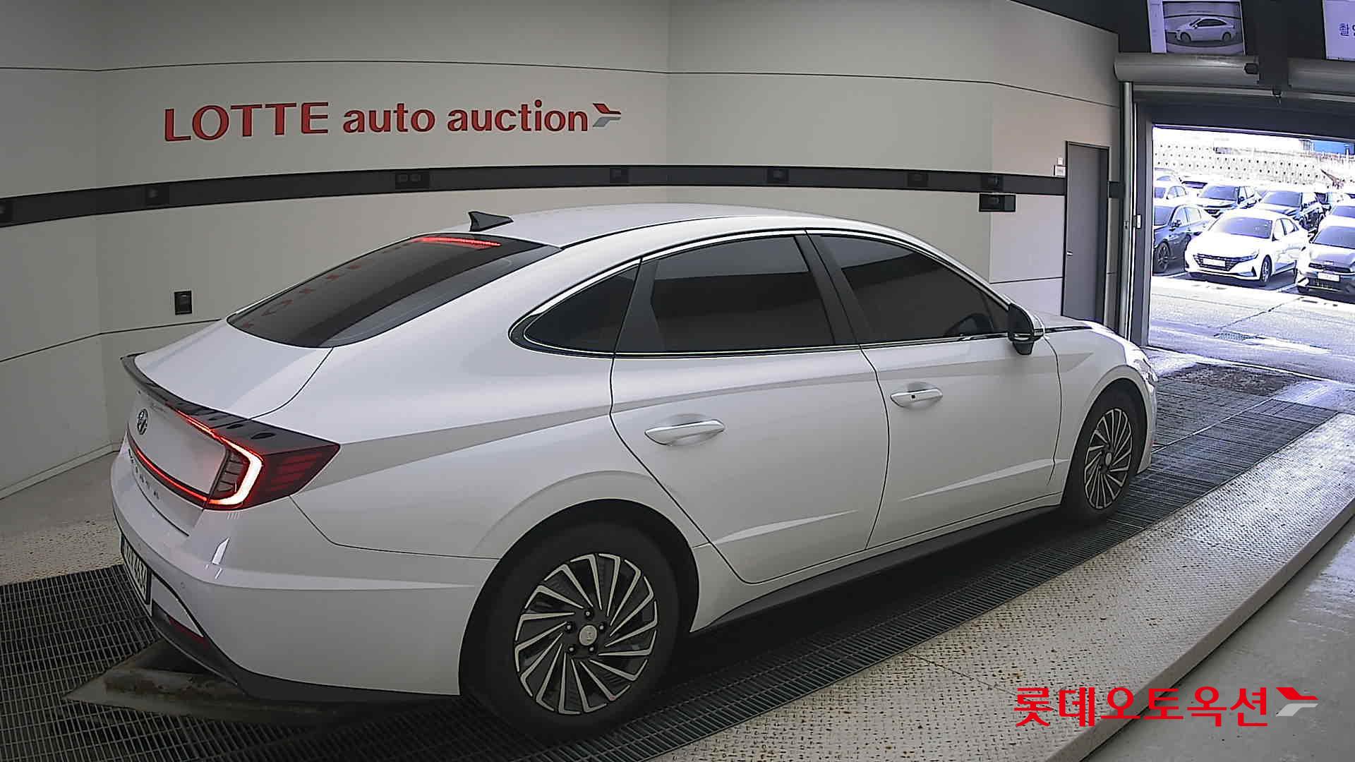 Hyundai Sonata Hybrid id 3436573 из Кореи 19