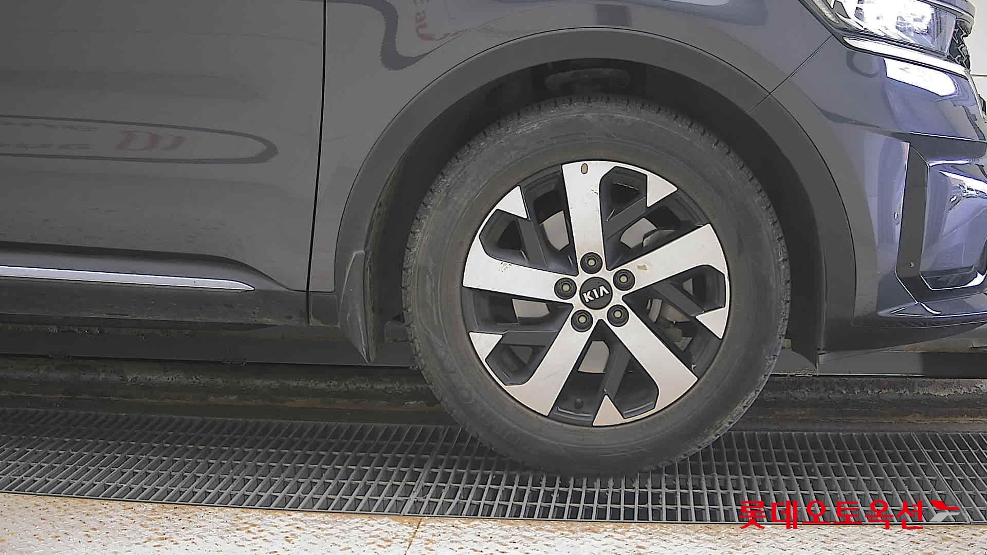 Kia Sorento id 3436646 из Кореи 23