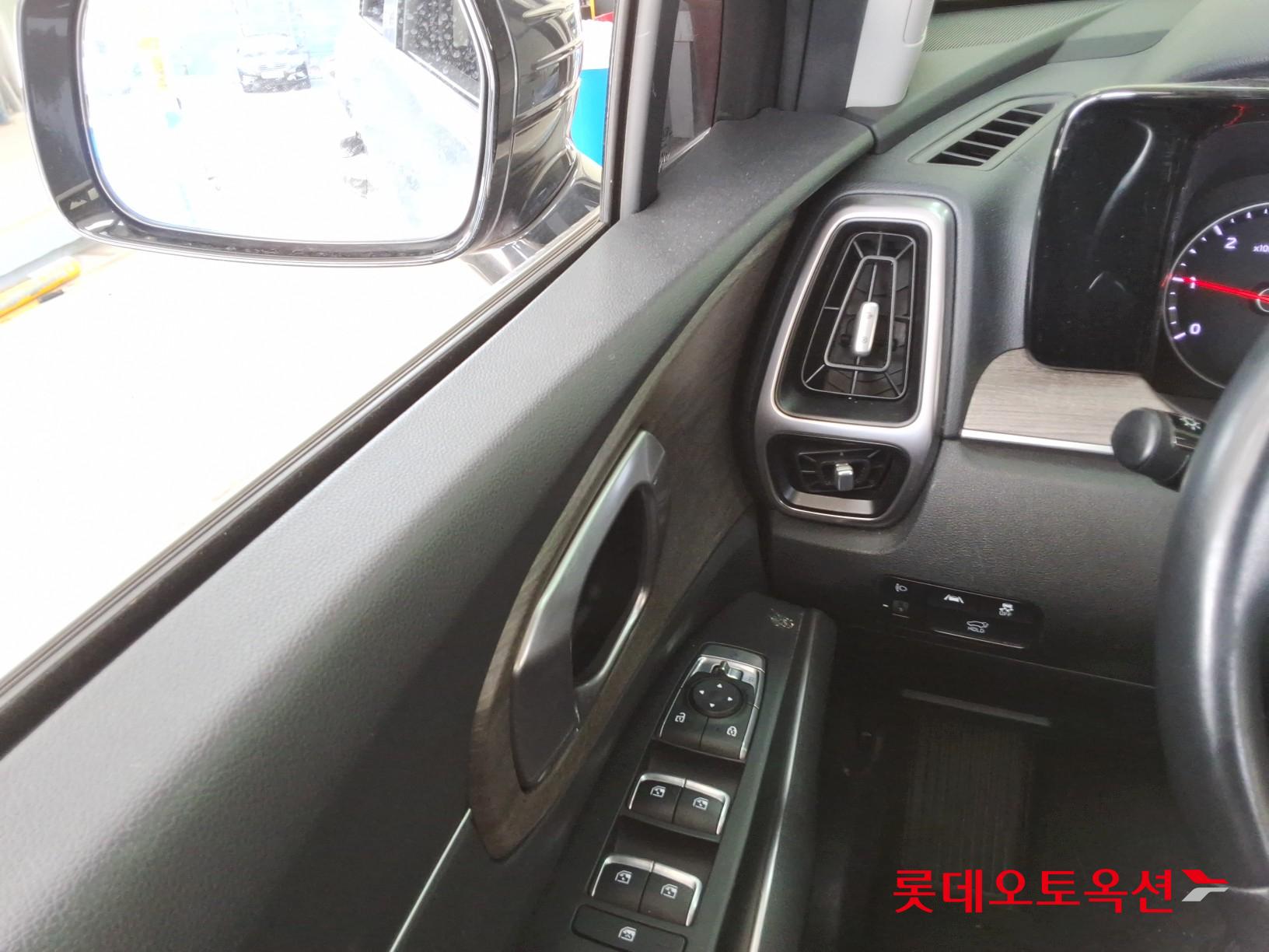 Kia Sorento id 3436646 из Кореи 28