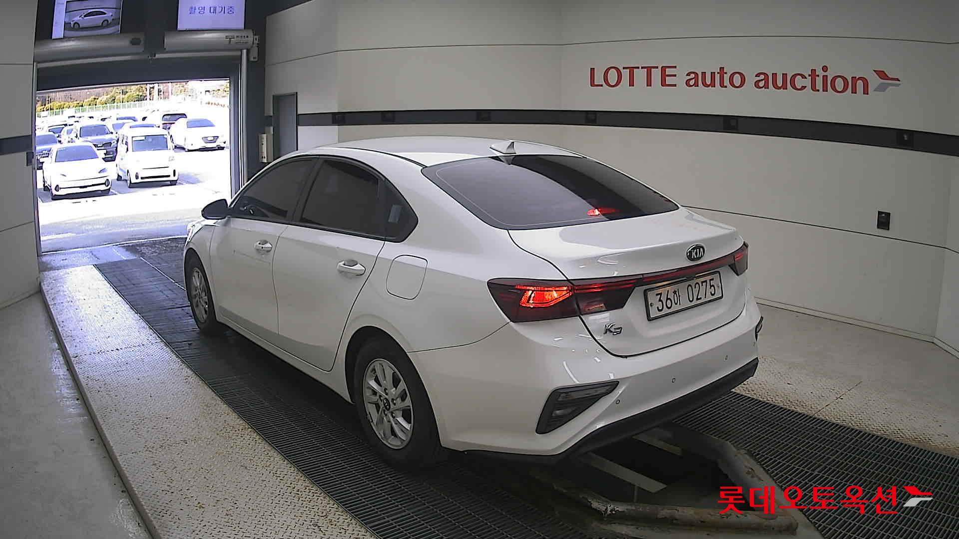 Kia K3 2020 Snow White Pearl из Кореи, фото 6