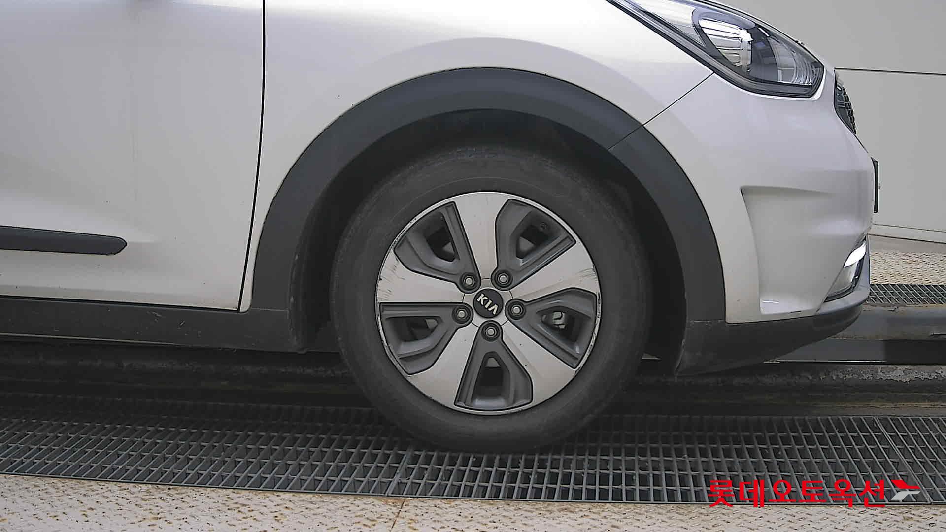 Kia Niro Hybrid id 3441817 из Кореи 23