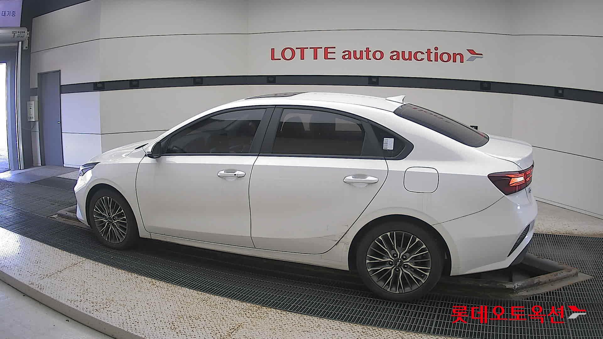 Kia K3 id 3446751 из Кореи 11