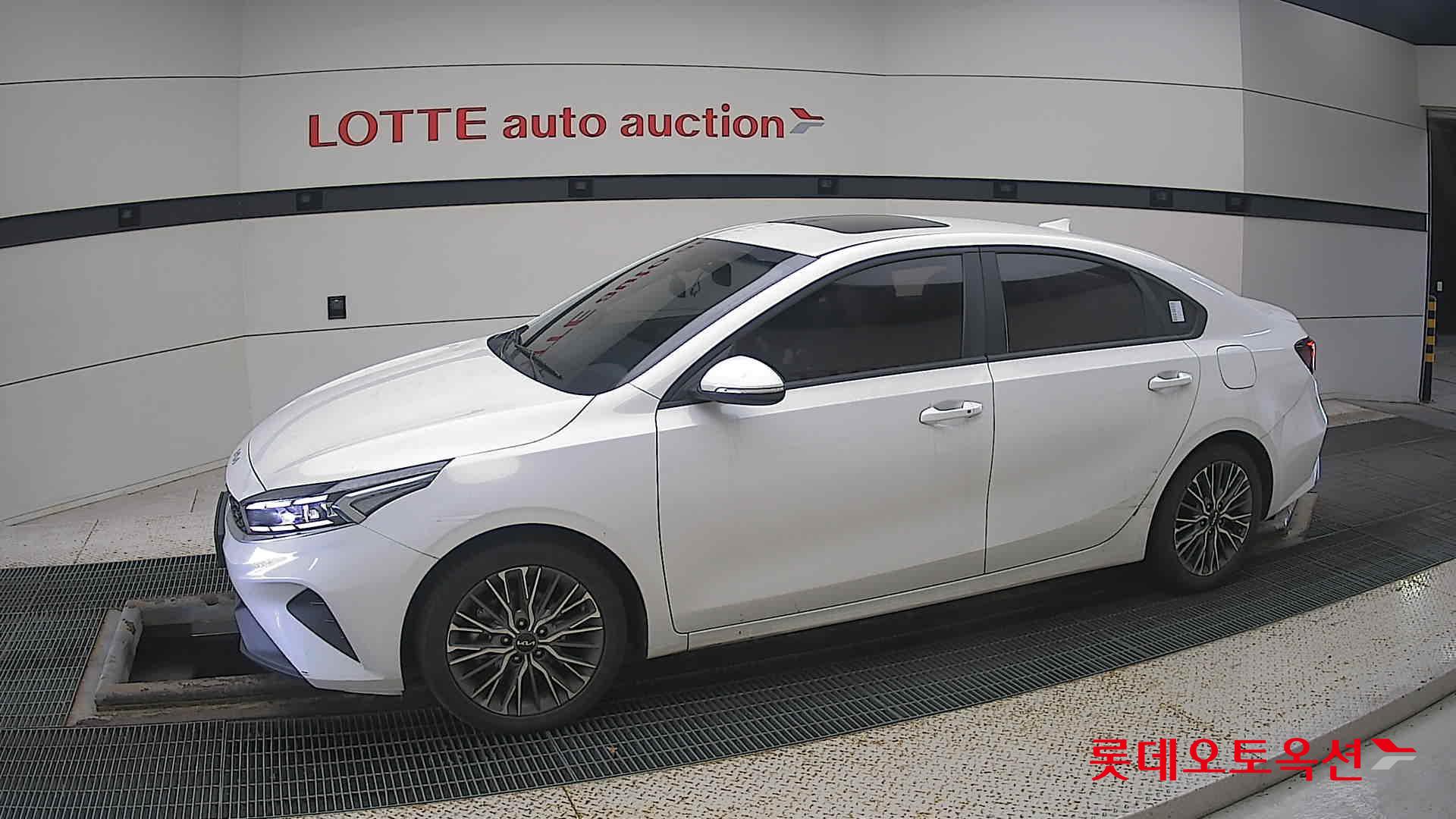 Kia K3 id 3446751 из Кореи 12