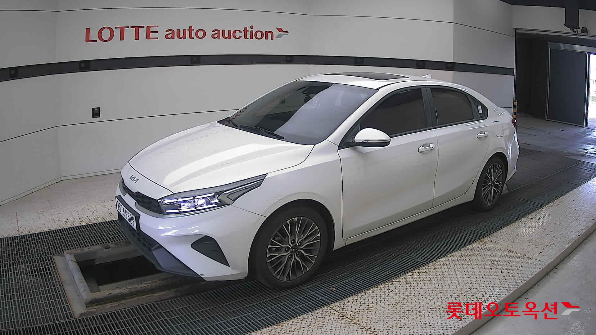 Kia K3 id 3446751 из Кореи 13