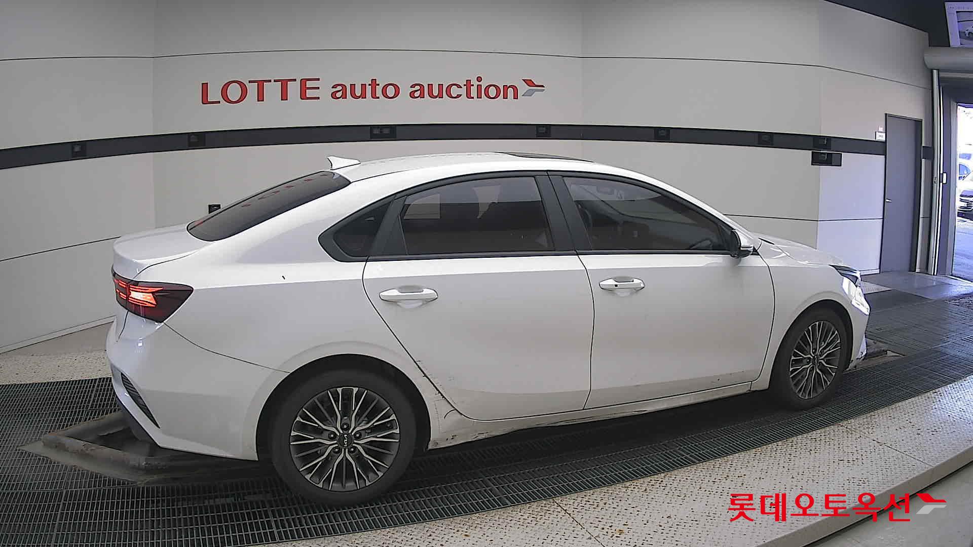 Kia K3 id 3446751 из Кореи 18