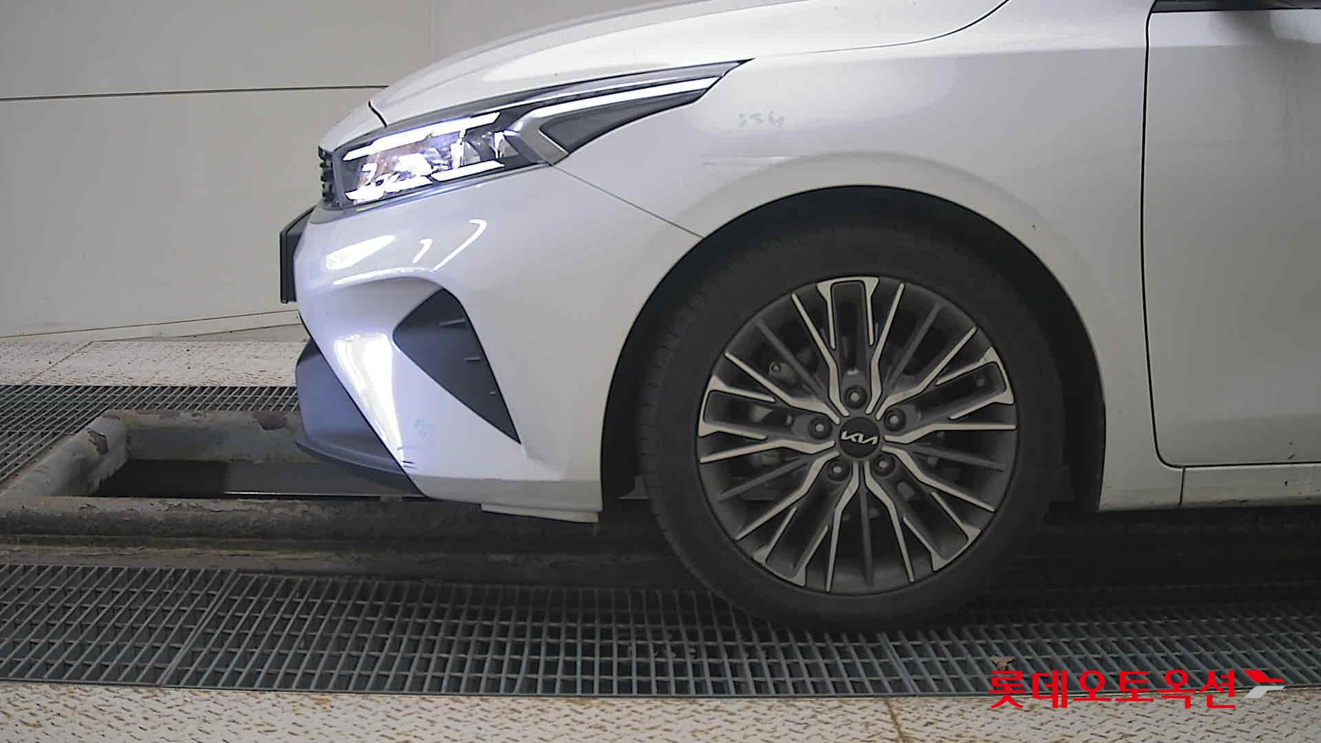 Kia K3 id 3446751 из Кореи 21