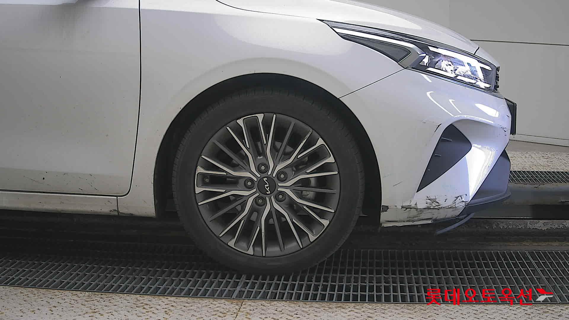 Kia K3 id 3446751 из Кореи 23