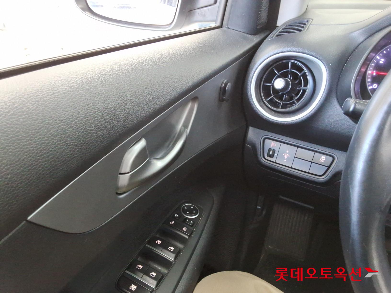 Kia K3 id 3446751 из Кореи 28