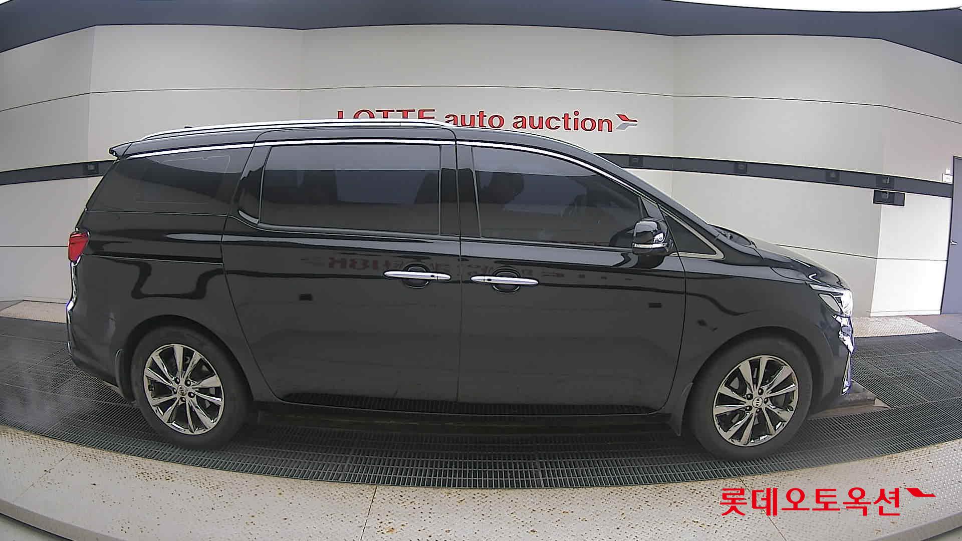 Kia Carnival 2019 Черный из Кореи, фото 3