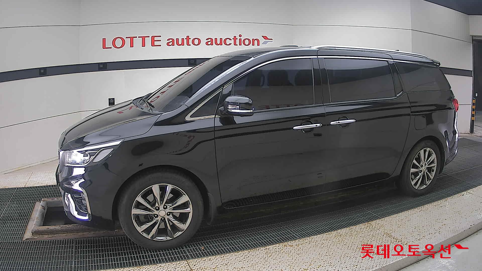 Kia Carnival id 3441786 из Кореи 12