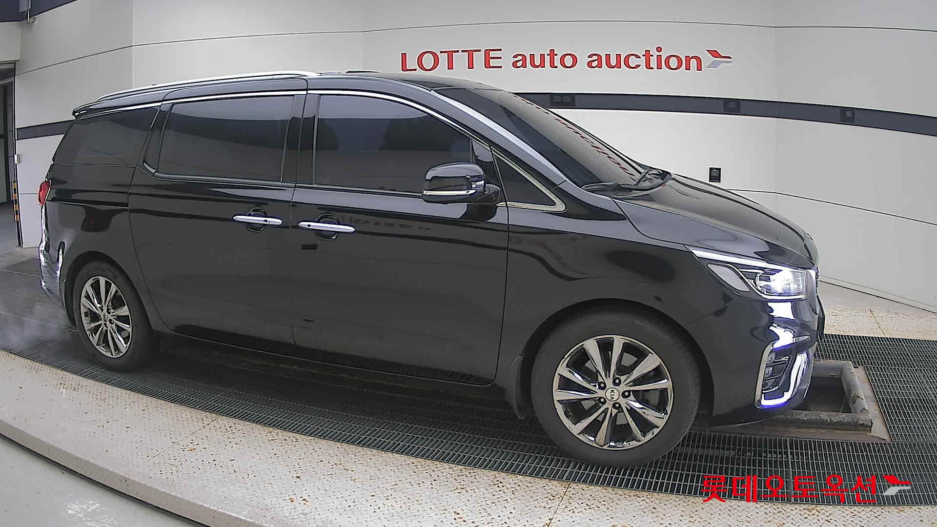 Kia Carnival id 3441786 из Кореи 17