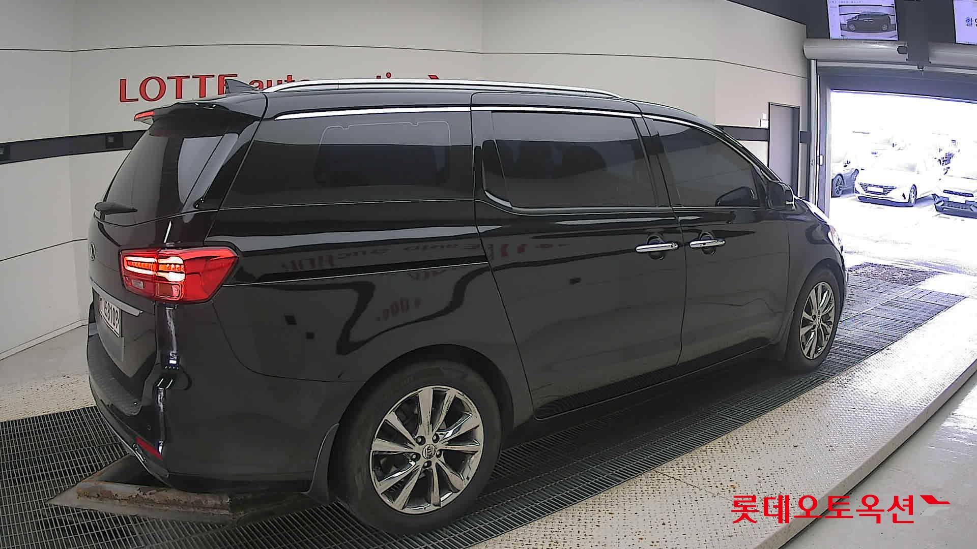 Kia Carnival id 3441786 из Кореи 19