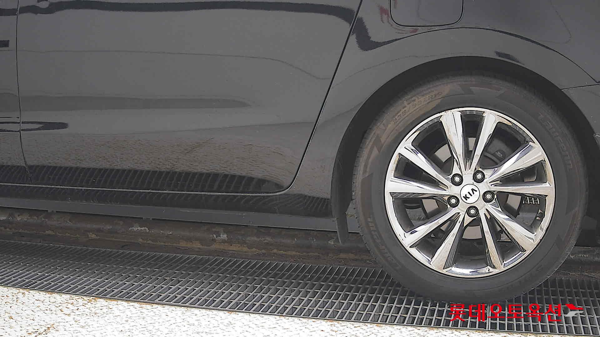 Kia Carnival id 3441786 из Кореи 22