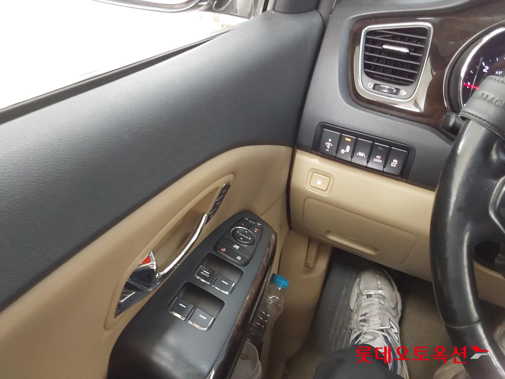 Kia Carnival id 3441786 из Кореи 28