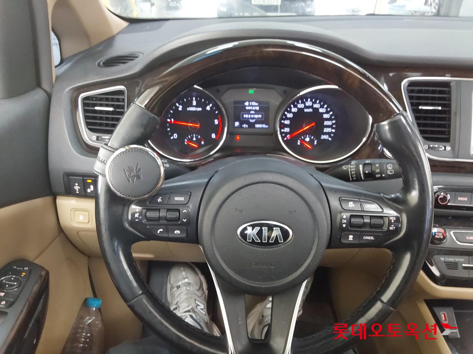 Kia Carnival id 3441786 из Кореи 29