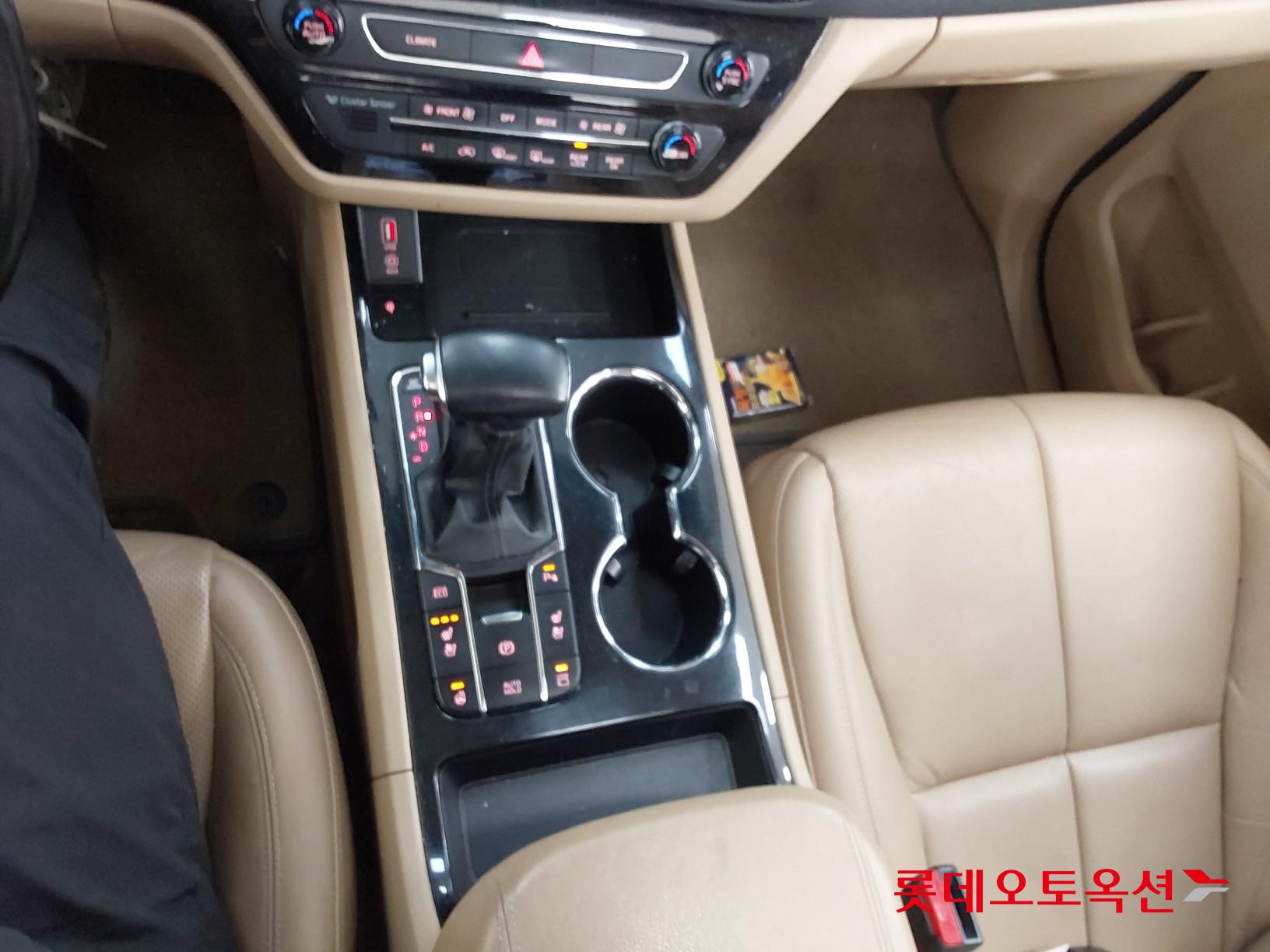 Kia Carnival id 3441786 из Кореи 33