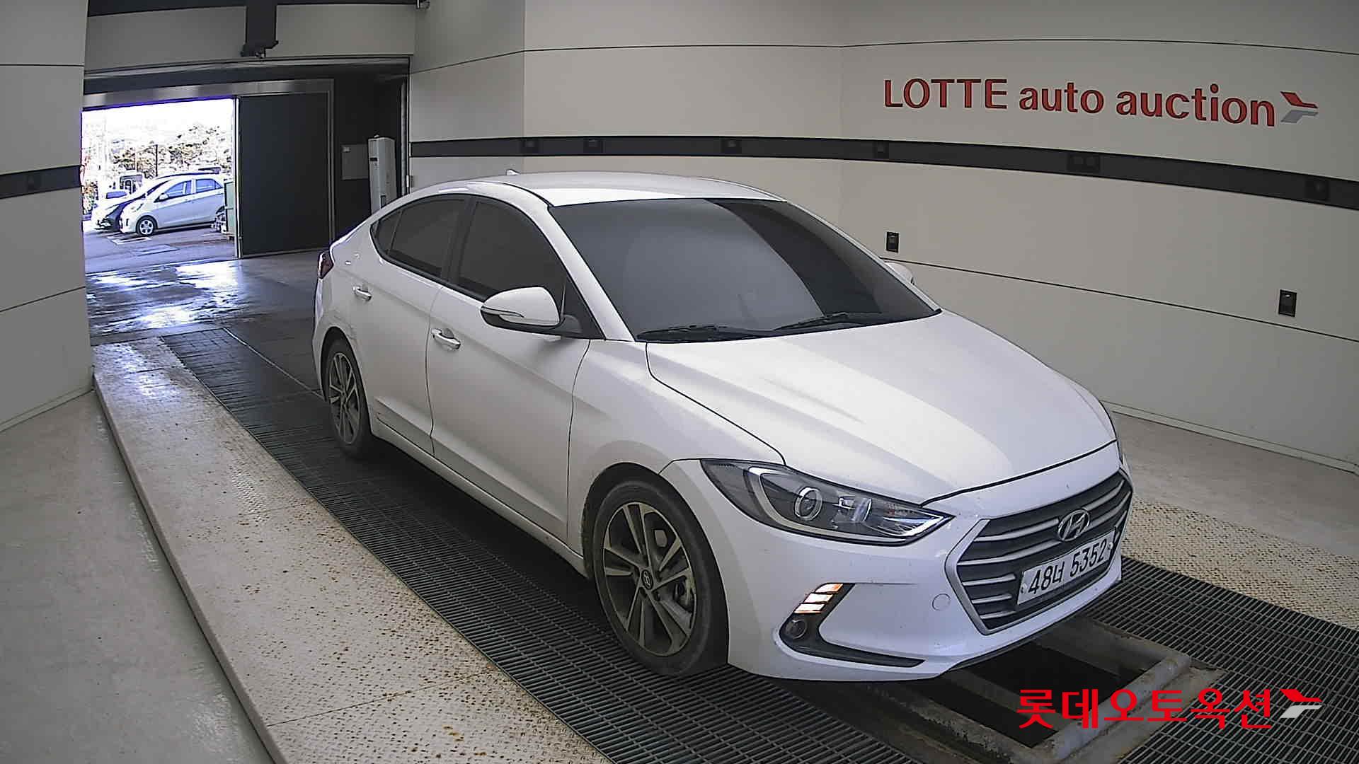 Hyundai Avante 2018 Белый из Кореи, фото 2