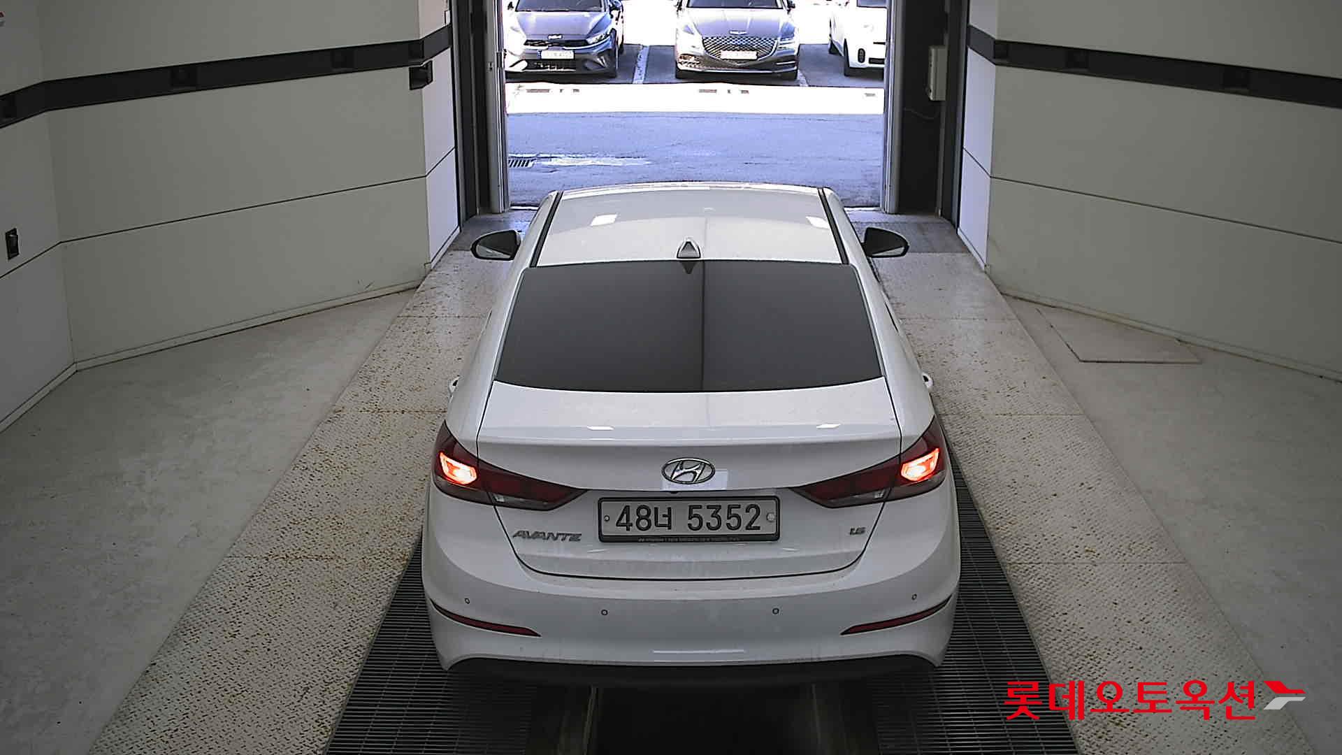 Hyundai Avante 2018 Белый из Кореи, фото 5