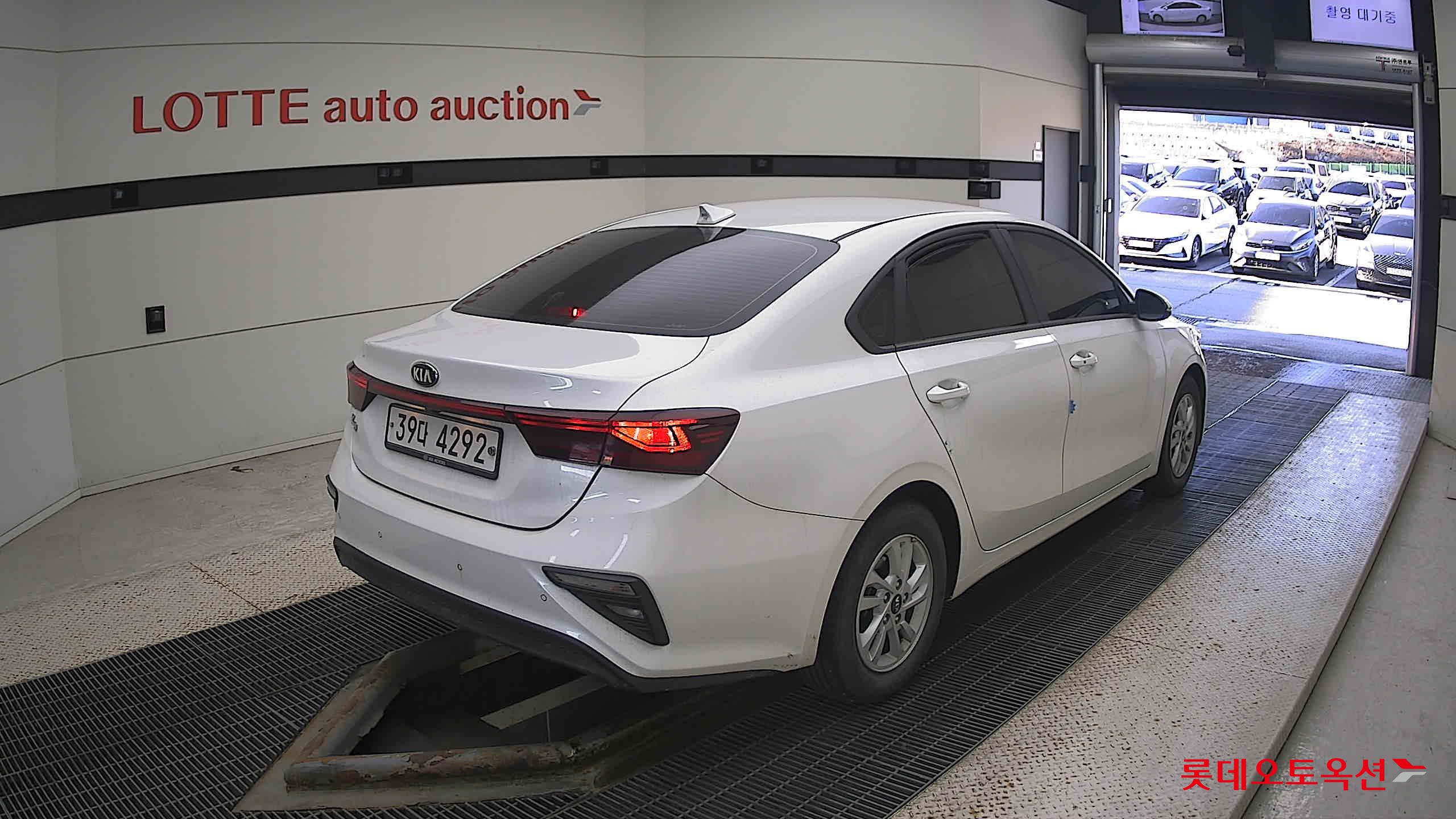 Kia K3 2019 Белый из Кореи, фото 4