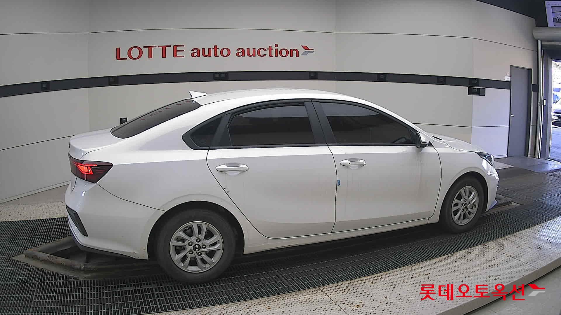 Kia K3 id 3446745 из Кореи 18