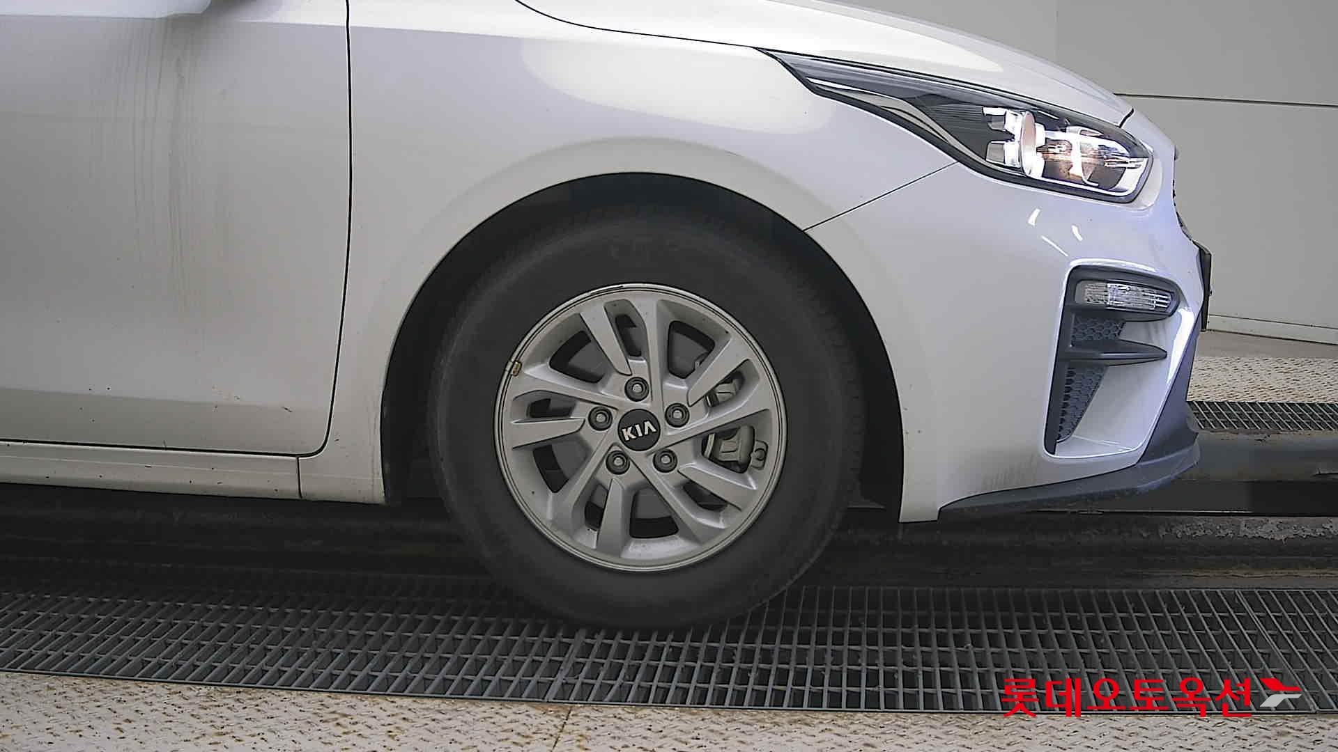 Kia K3 id 3446745 из Кореи 23