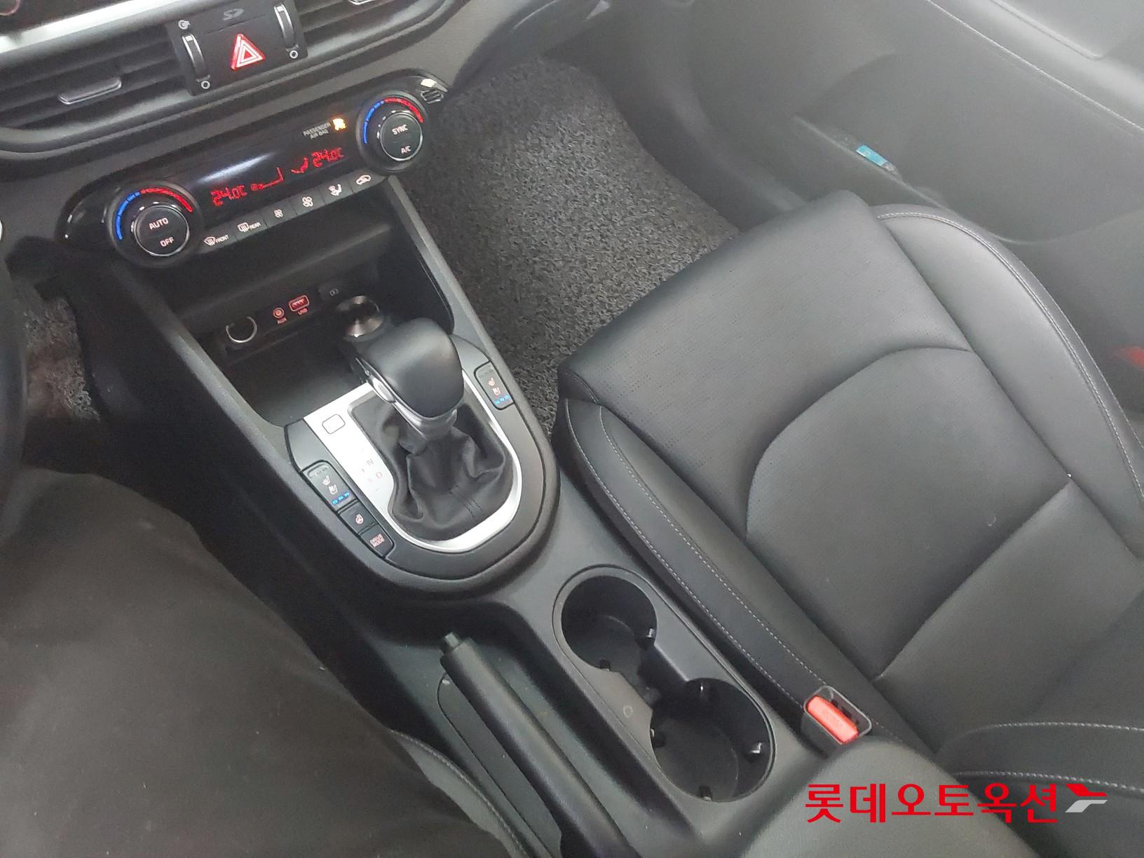 Kia K3 id 3446745 из Кореи 33