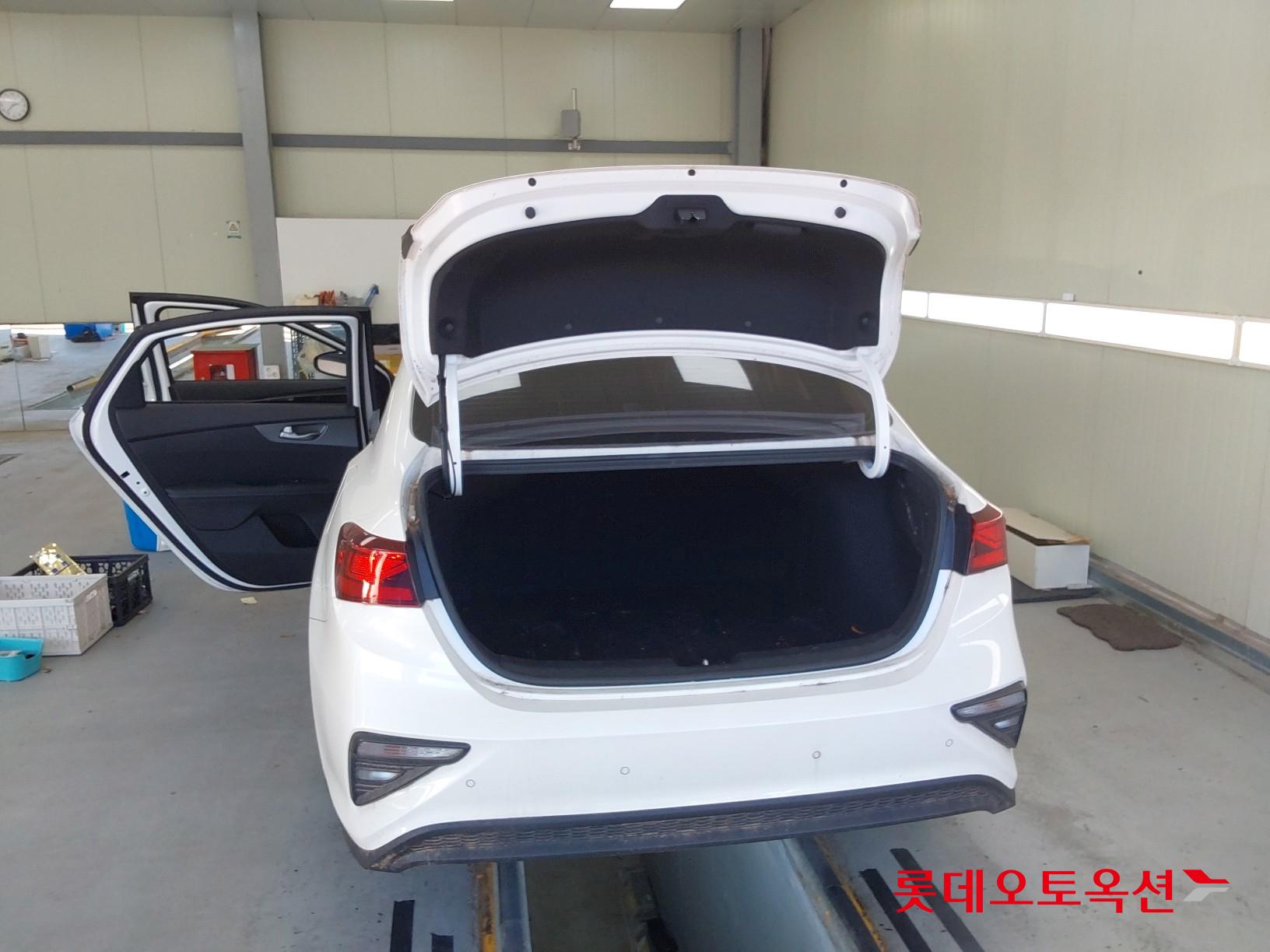 Kia K3 id 3446745 из Кореи 37