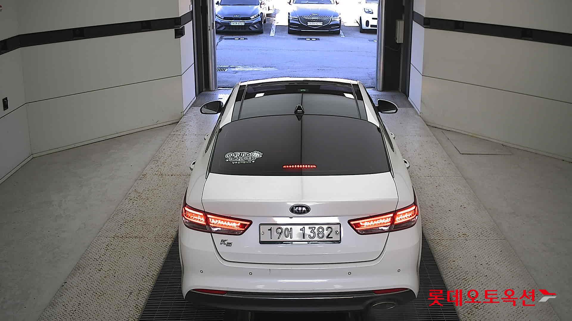 Kia K5 2018 Белый из Кореи, фото 5