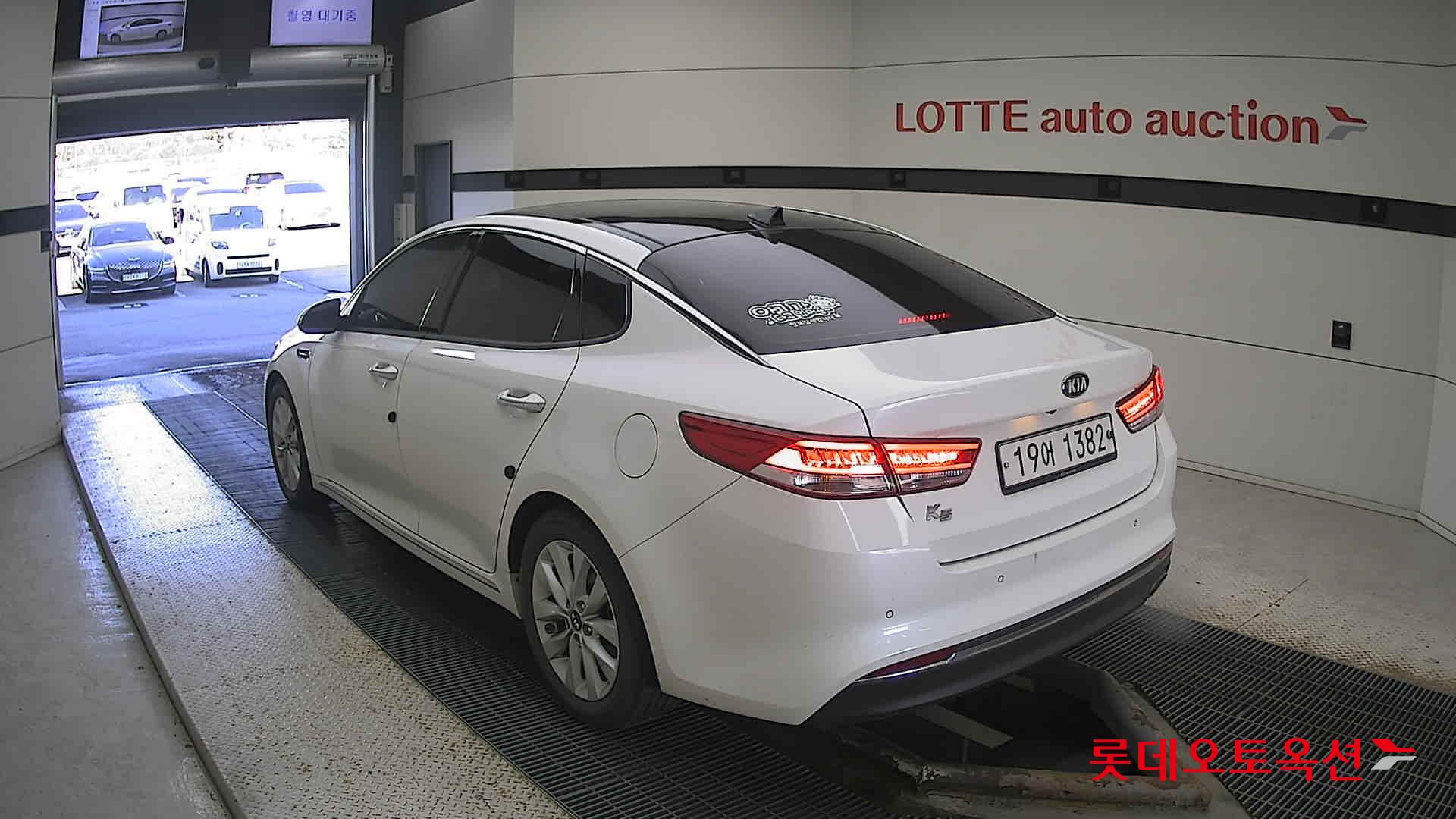 Kia K5 2018 Белый из Кореи, фото 6