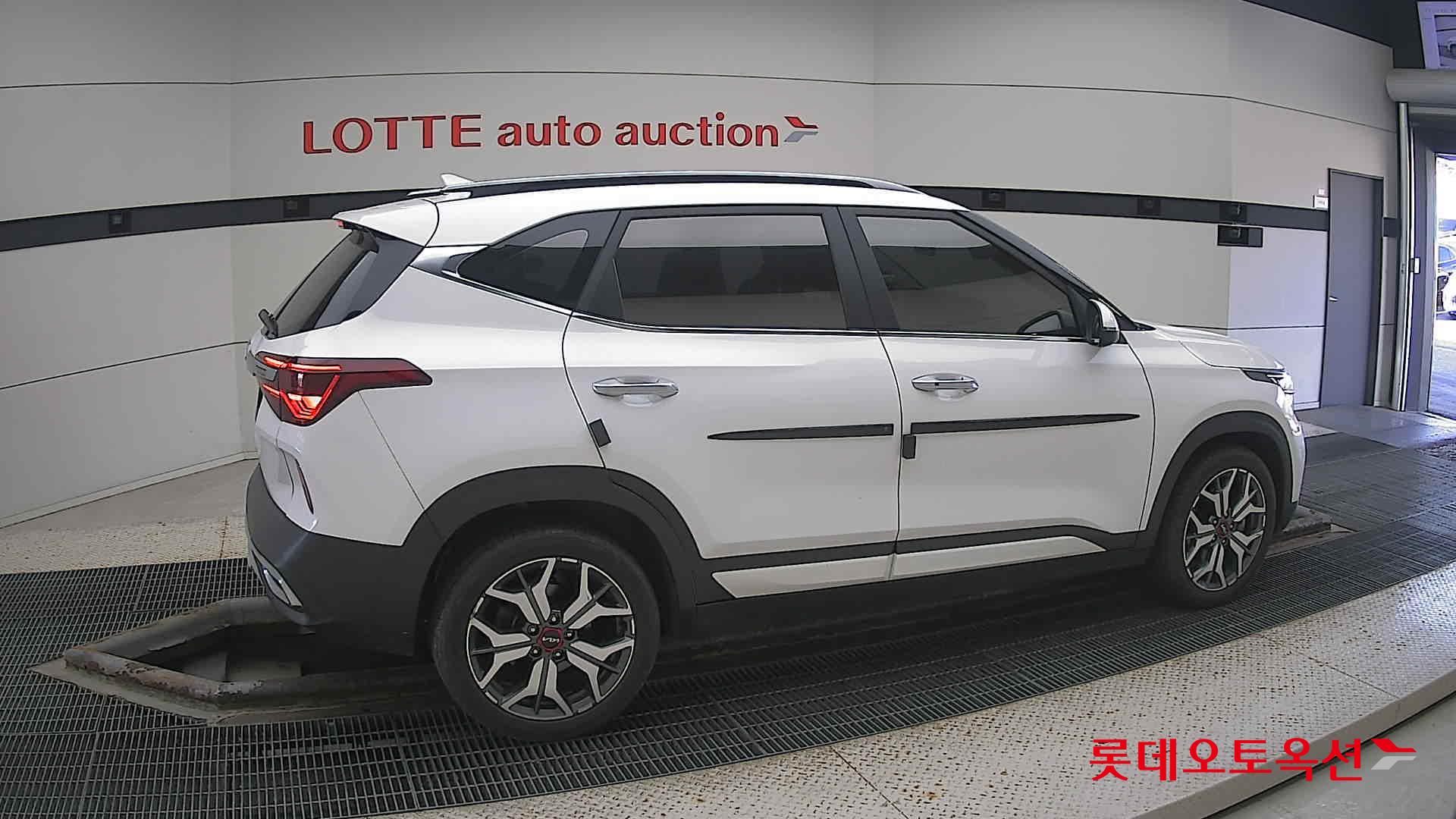 Kia Seltos id 3436666 из Кореи 18