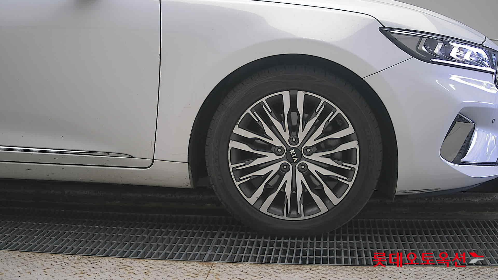 Kia K7 id 3441789 из Кореи 23