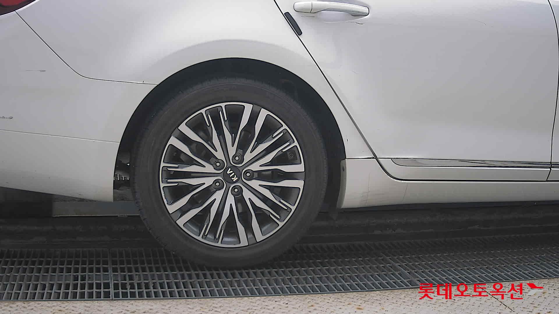 Kia K7 id 3441789 из Кореи 24