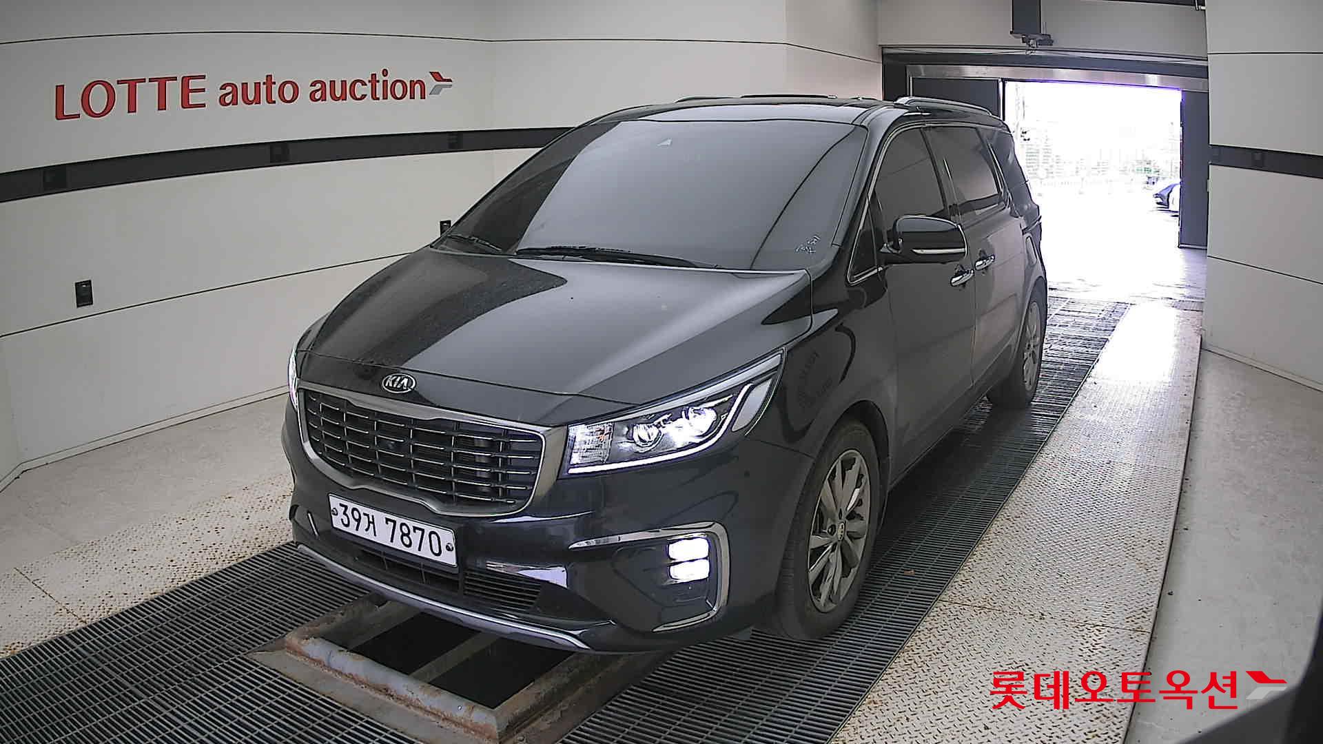 Kia Carnival Limousine 2019 Черный из Кореи