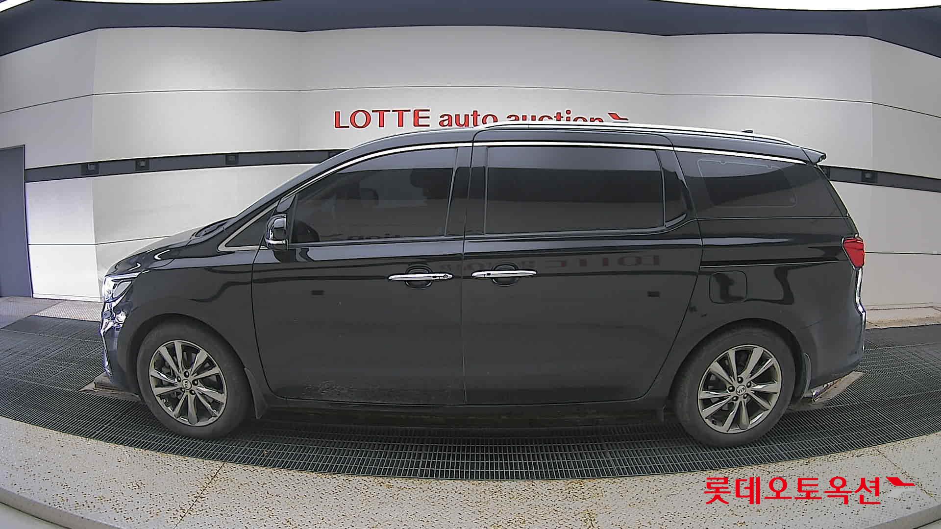 Kia Carnival Limousine id 3441804 из Кореи 7